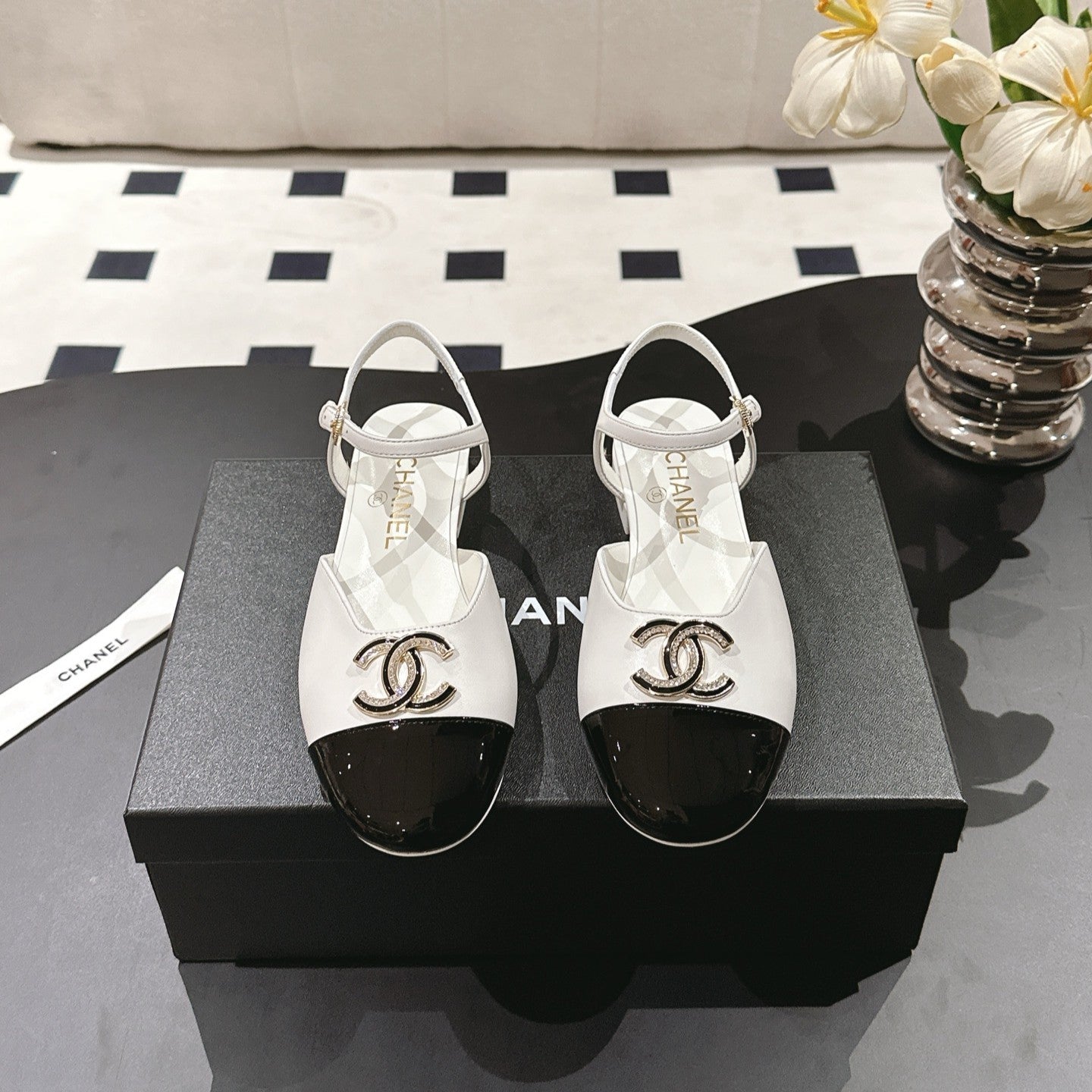 cc 25p mary jane white lambskin black grosgrain 237514