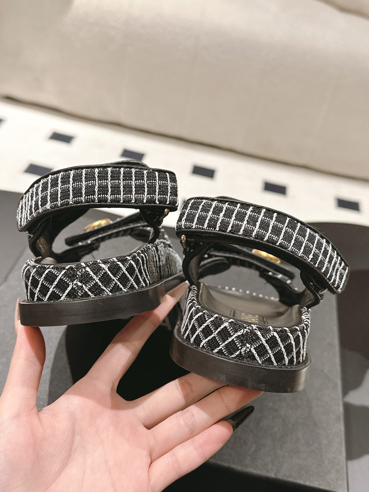 cc 25p dad sandal black white tweed 237565