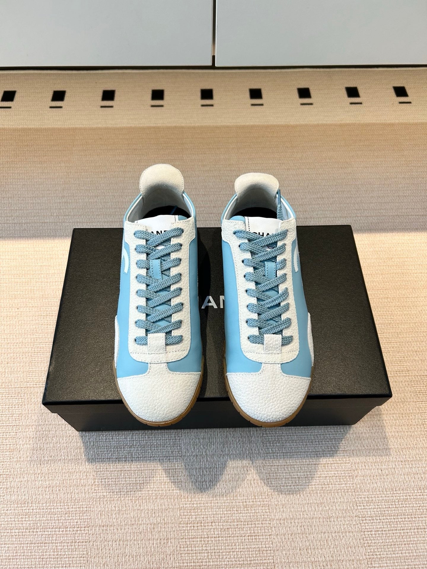 CC 26s Trainers White Blue Calfskin & Suede 618694