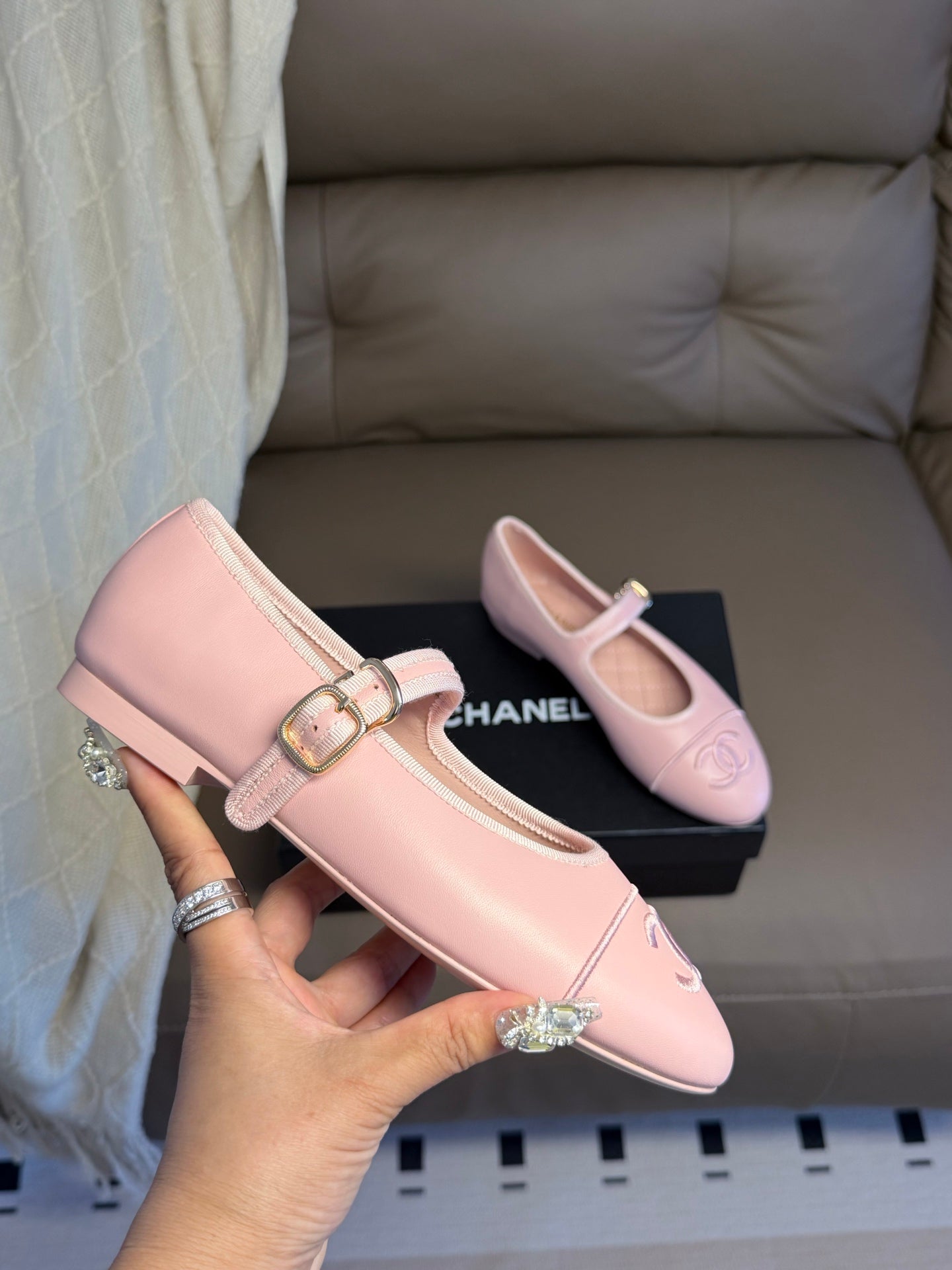CC 26s Flat Mary Jane Light Pink Sheepskin 995832