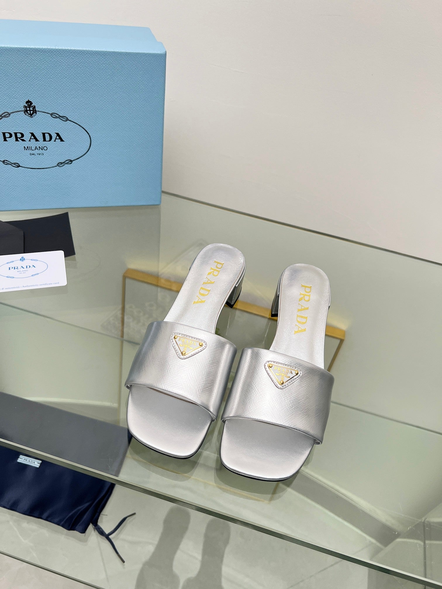 Prada 26s Saffiano Slides 4cm Sliver Glossy Leather 986627
