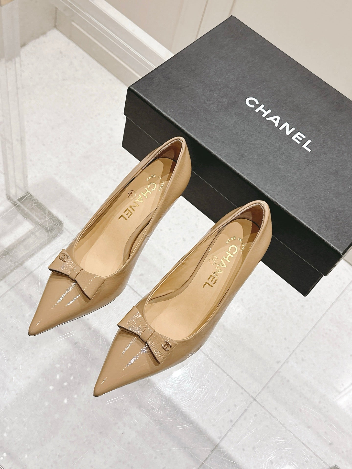 Chanel 25A Heel Pump Nude Patent Calfskin 393070