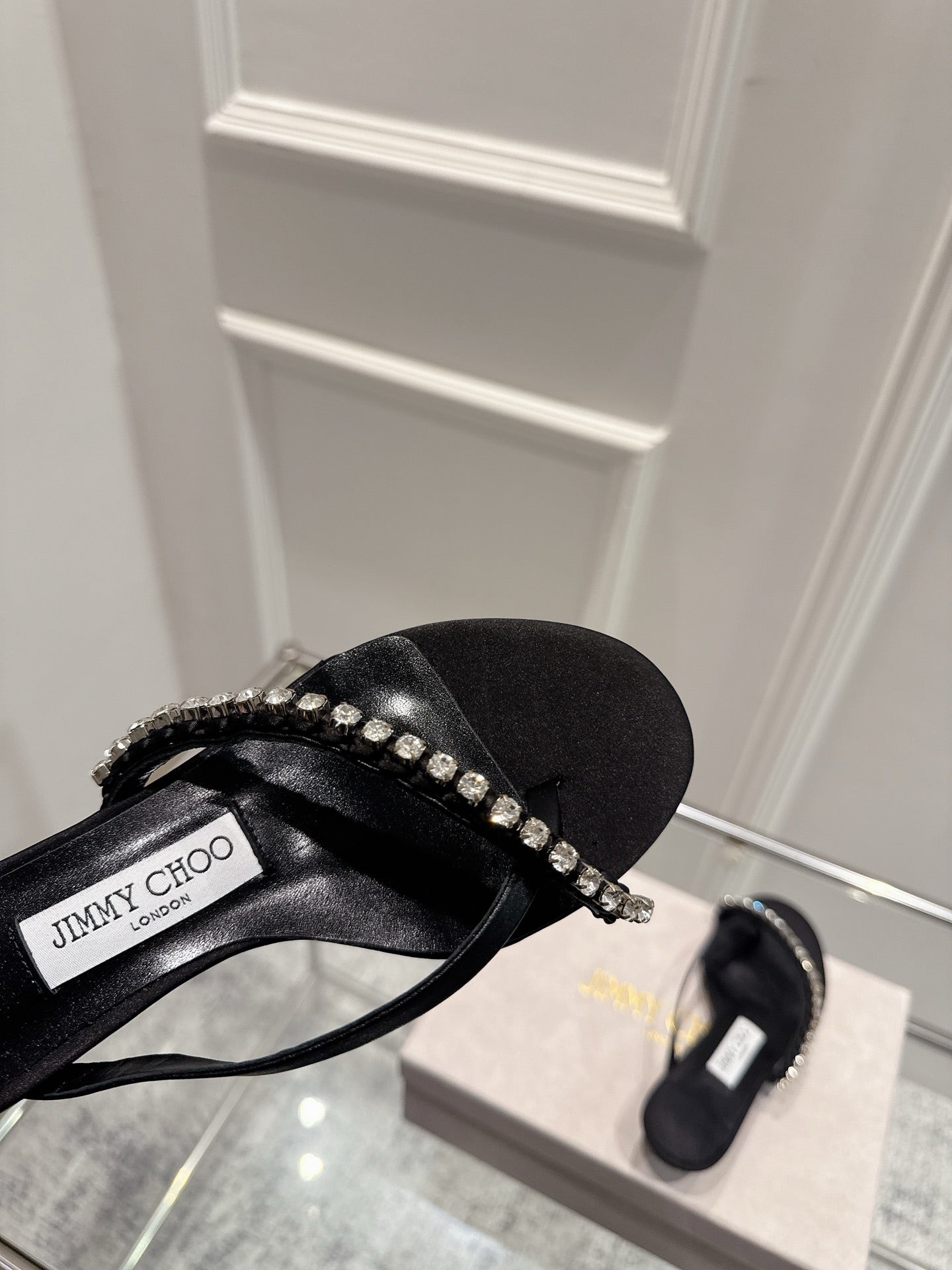 Jimmy Crystal Dila Mules 35mm Black Sheepskin 422440