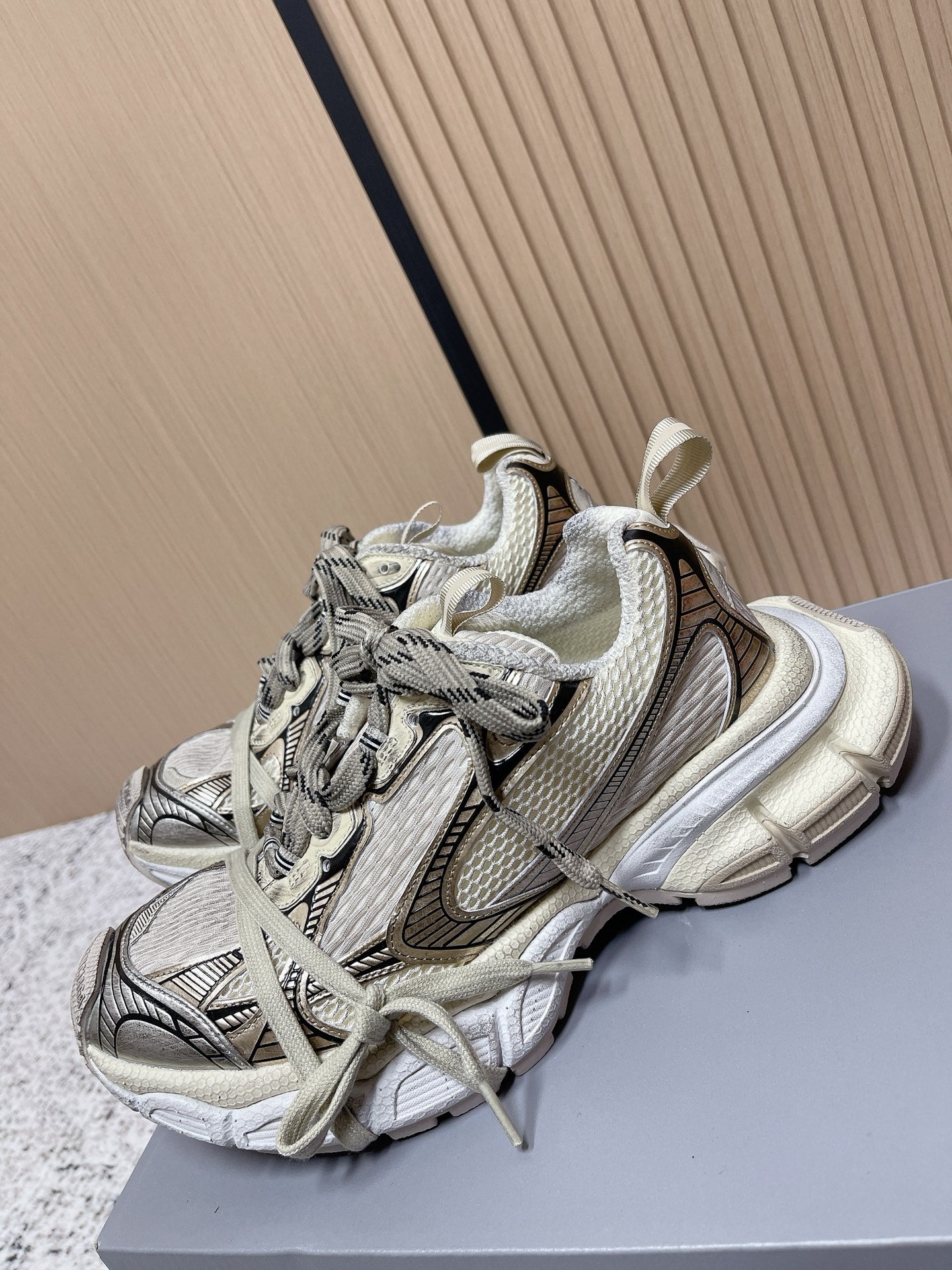 Balenciaga Sneaker Mesh Lace-up Cream Gray Fabric 534182