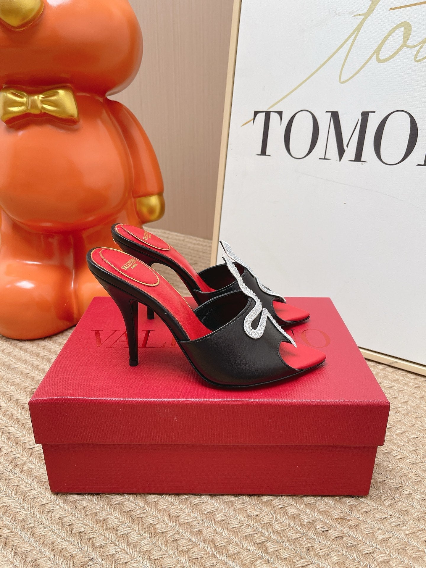VT 26s Coeur Vipère Sandal 10cm Black Leather 855262