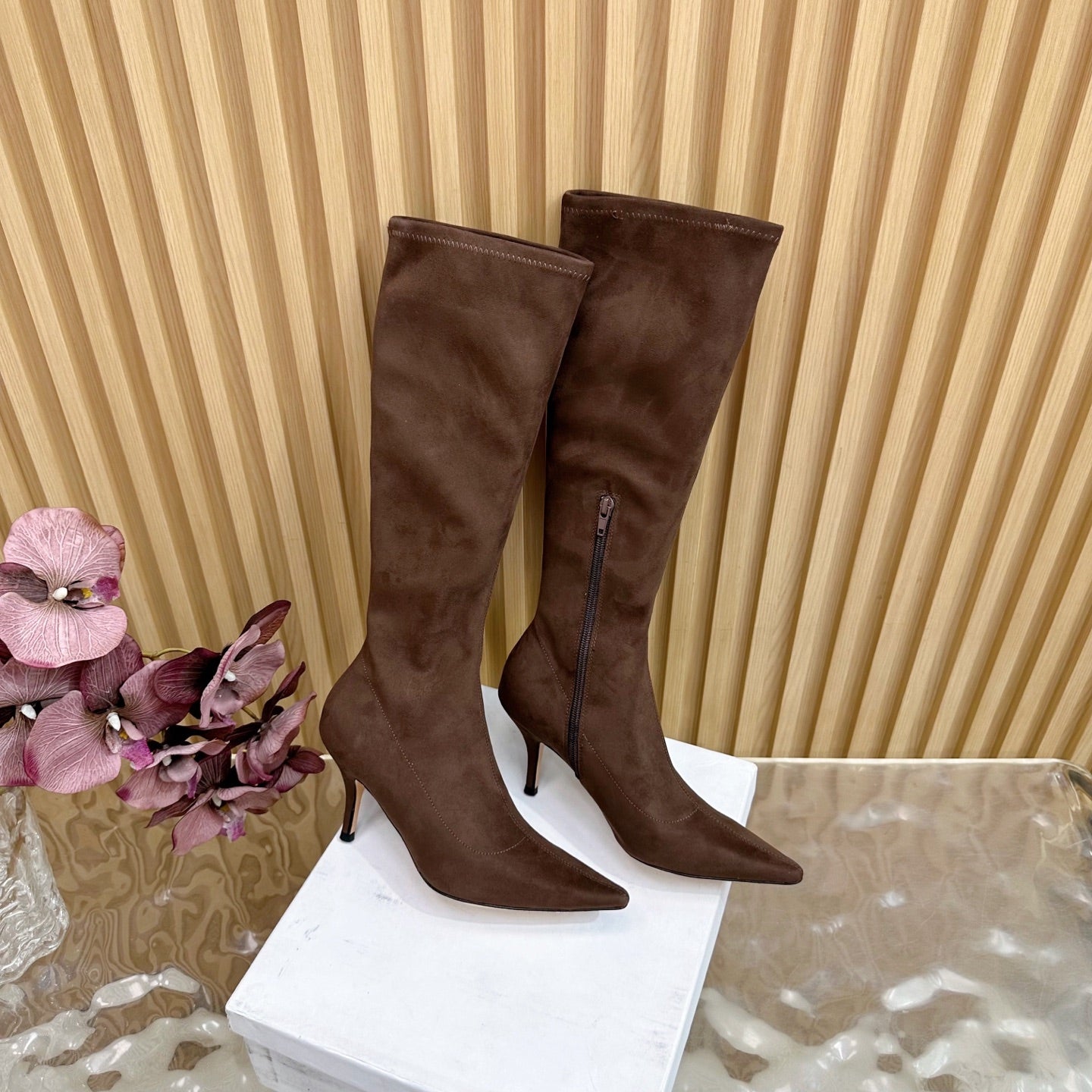 The Row Pointed-toe Knee-high Boots 35mm Dark Brown Suede 436640