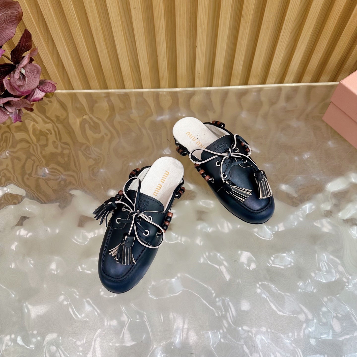 Miu Laces Eyelet Flat Half Slipper Black Sheepskin 498164