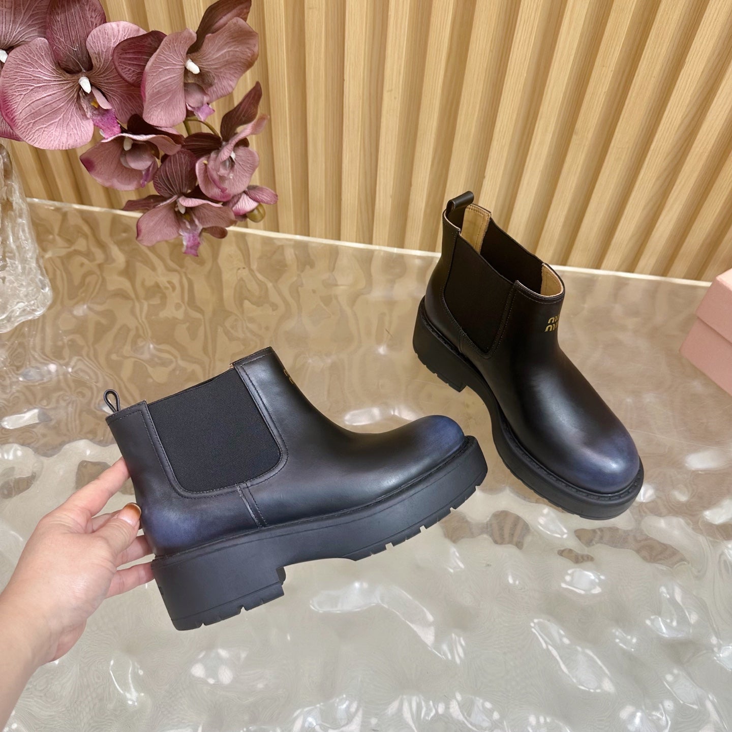 Miu Platform Chelsea Boots Black Leather 498177