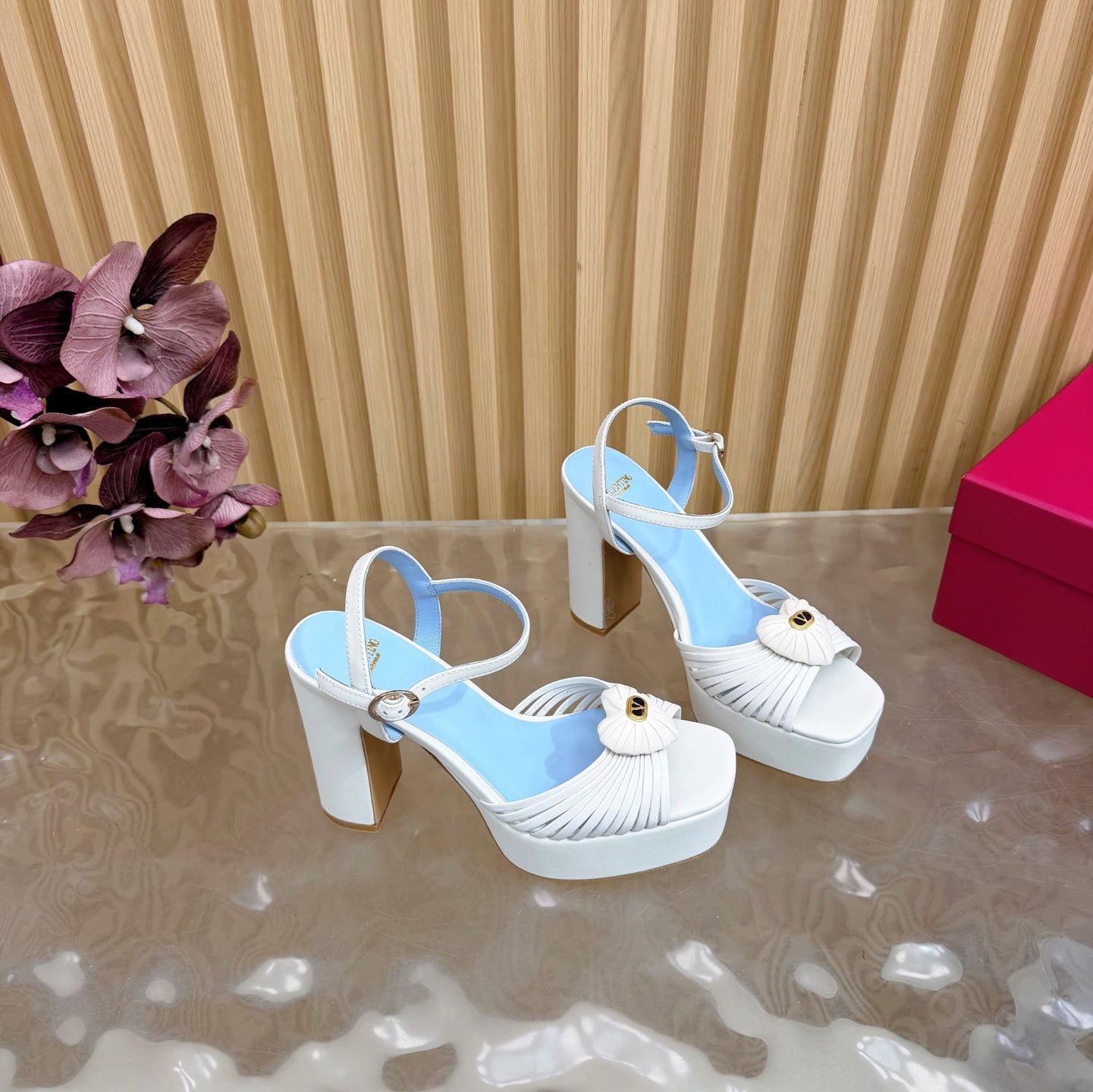 Valentino Royal Sandal 11.5cm White Blue Leather 702273