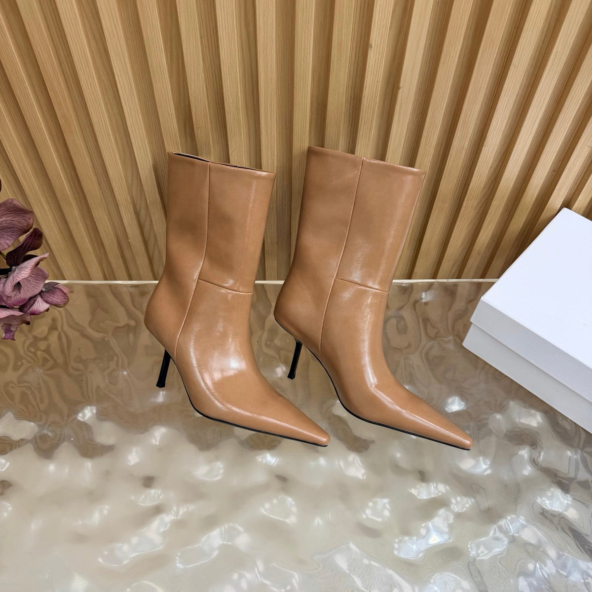 YSL 26s Pointed Toe Ankle Boots 8cm Beige Leather 122768