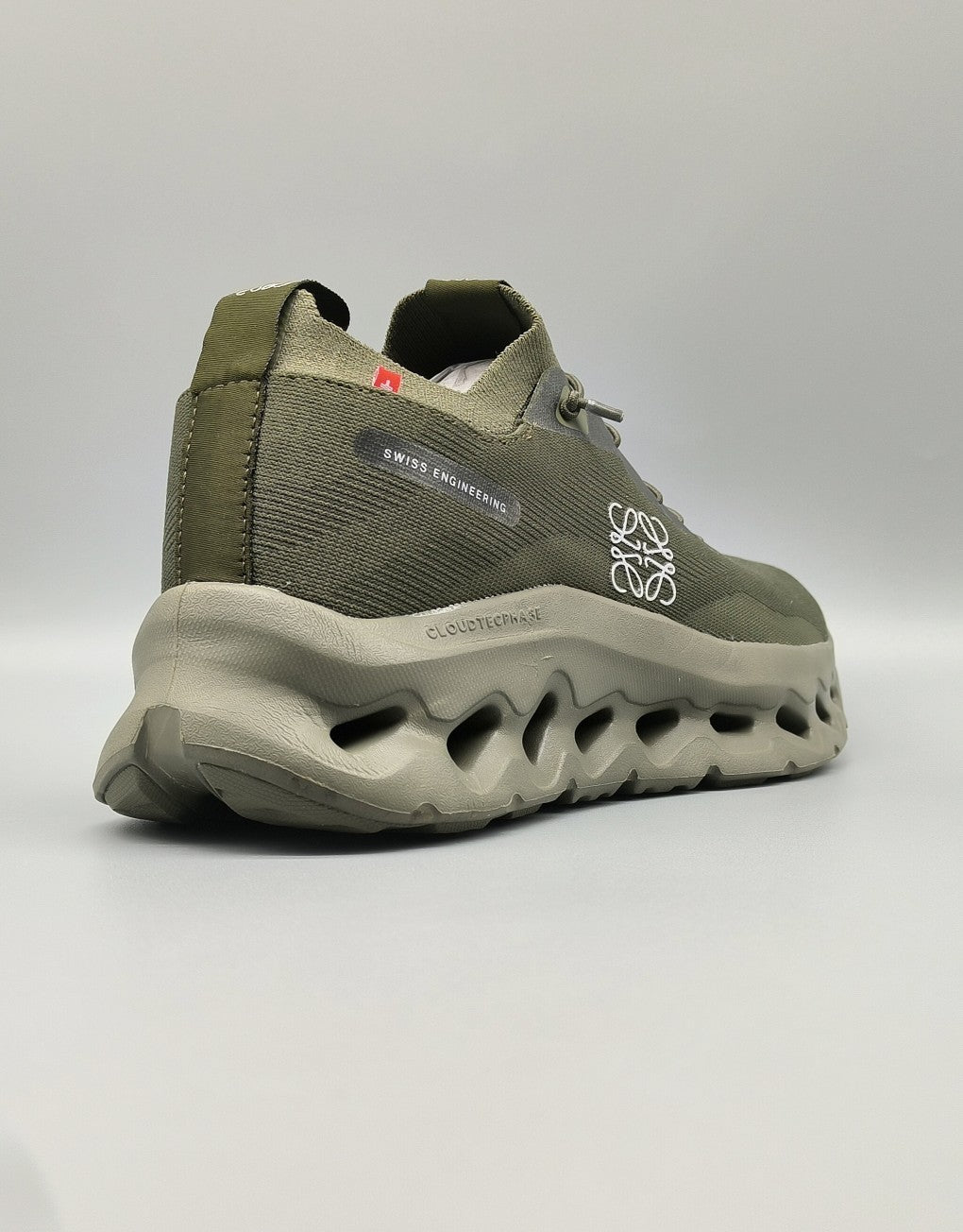 CLOUDTILT SNEAKER IN SEAWEED GREEN RECYCLED POLYESTER