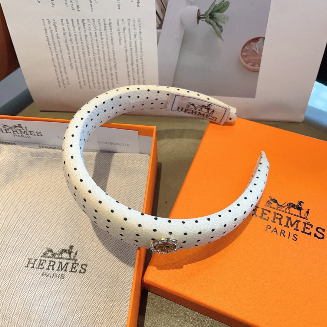 HM 26s Headband 210118