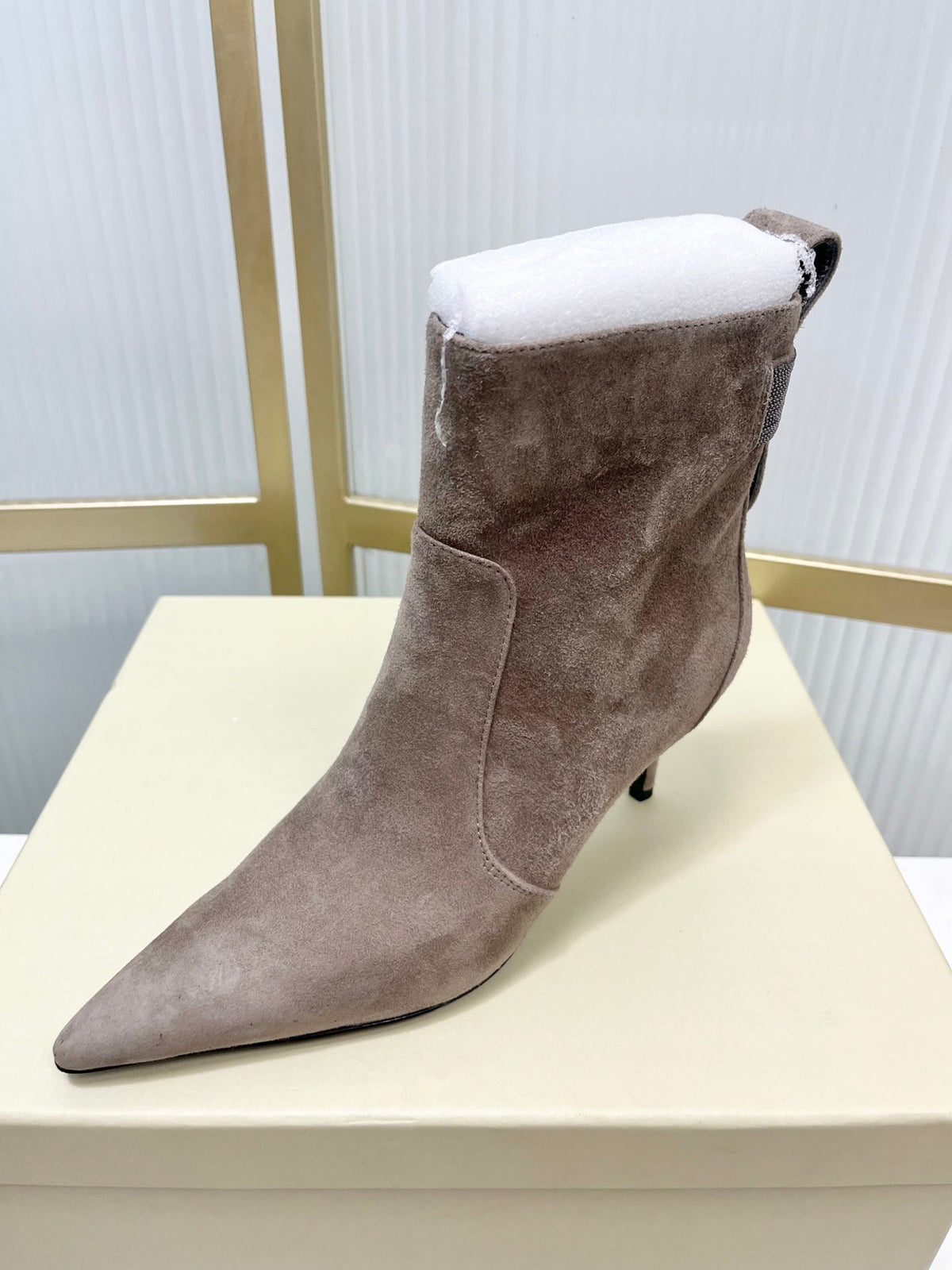 Brunello 26s Boots 7cm Pointed Toe Taupe Suede 187938