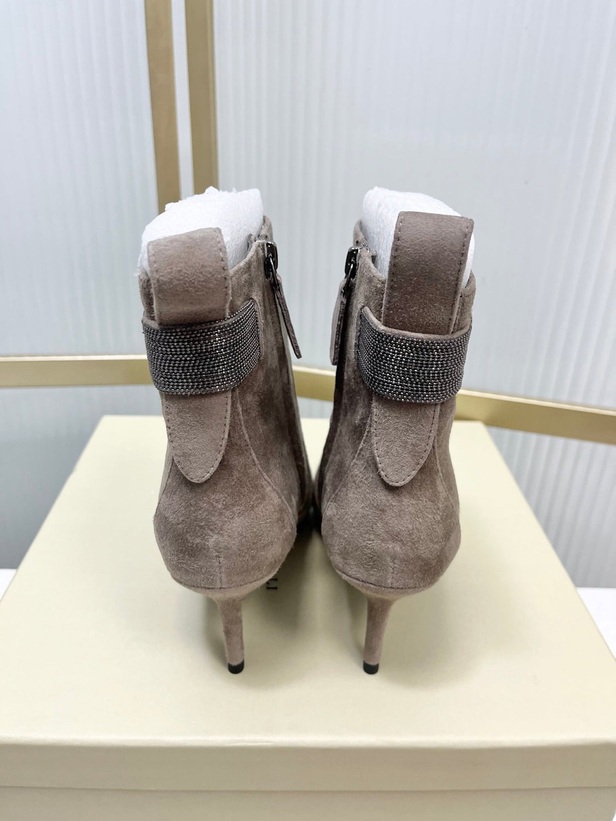 Brunello 26s Boots 7cm Pointed Toe Taupe Suede 187938