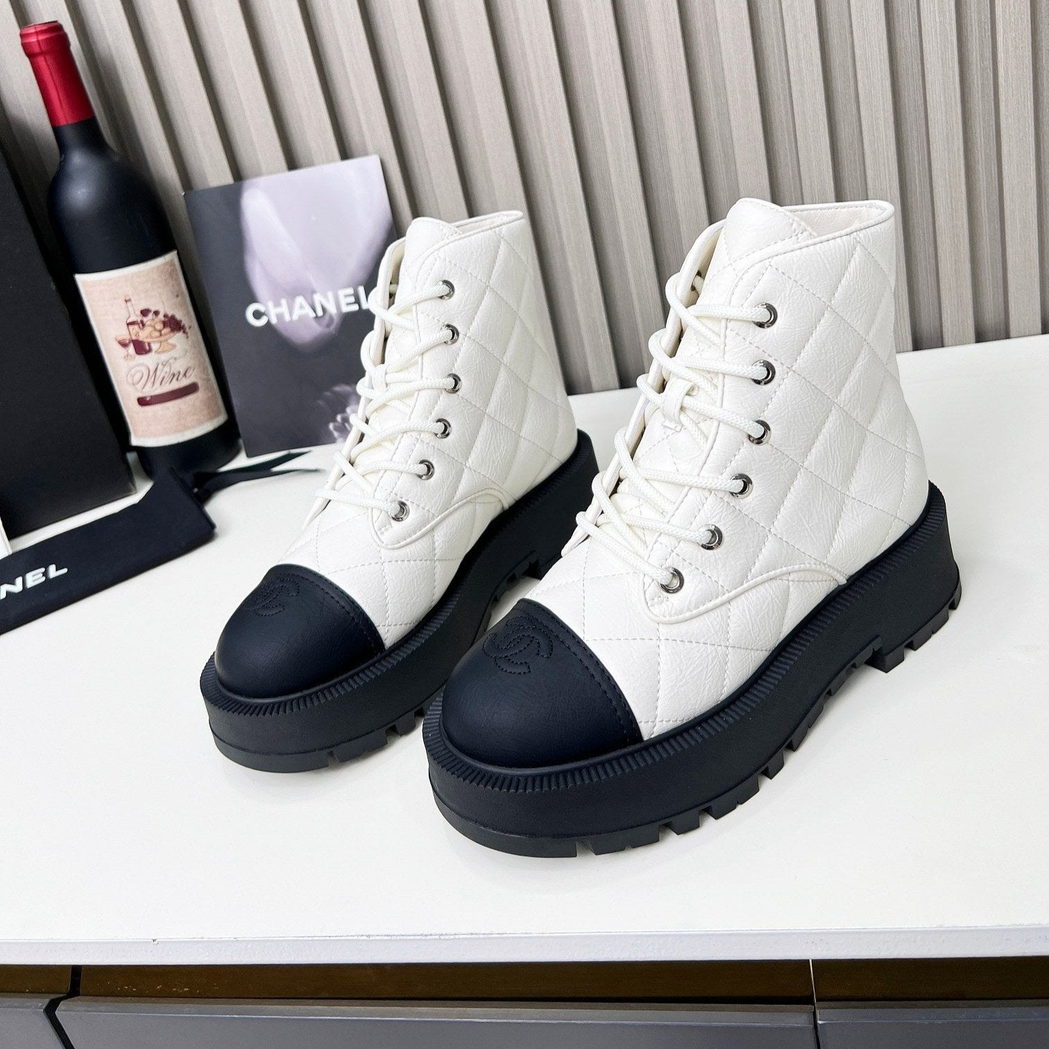 CC Combat Boots In White Mix Black Quilted Lambskin 944577