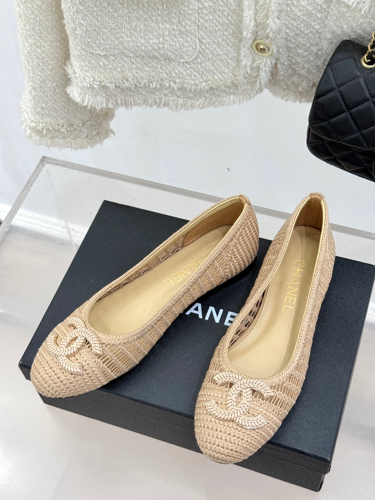 CC 25P Hollow Double C Ballet Flats 15mm Beige Raffia 265642