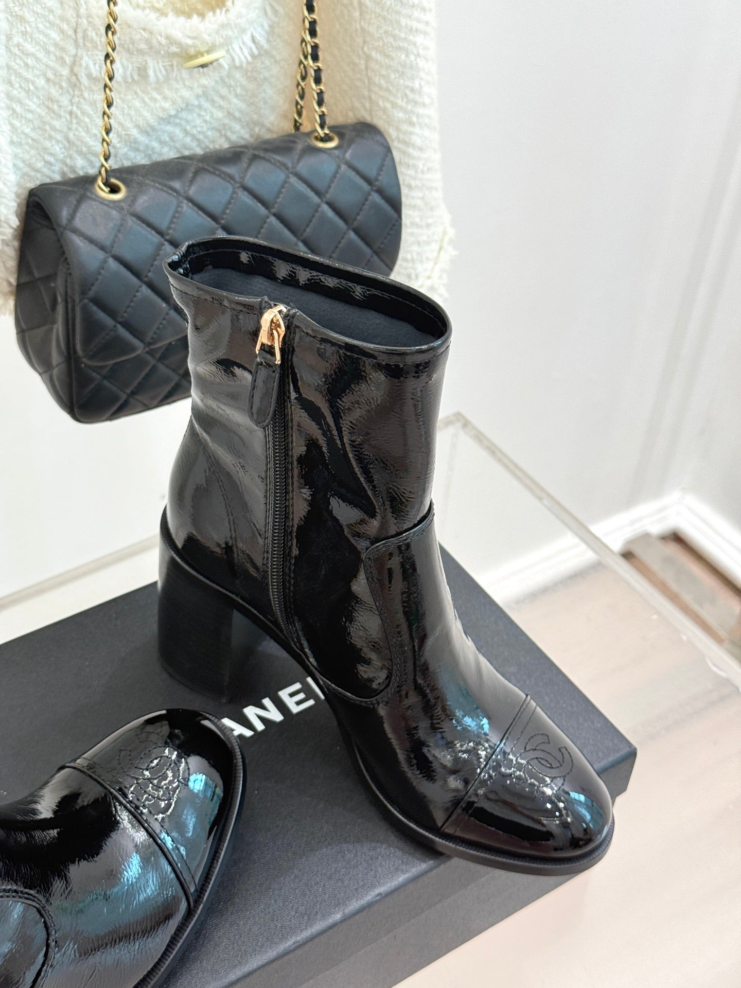 CC Classic Short Boots Block Heel 90mm Black Patent Leather 465391