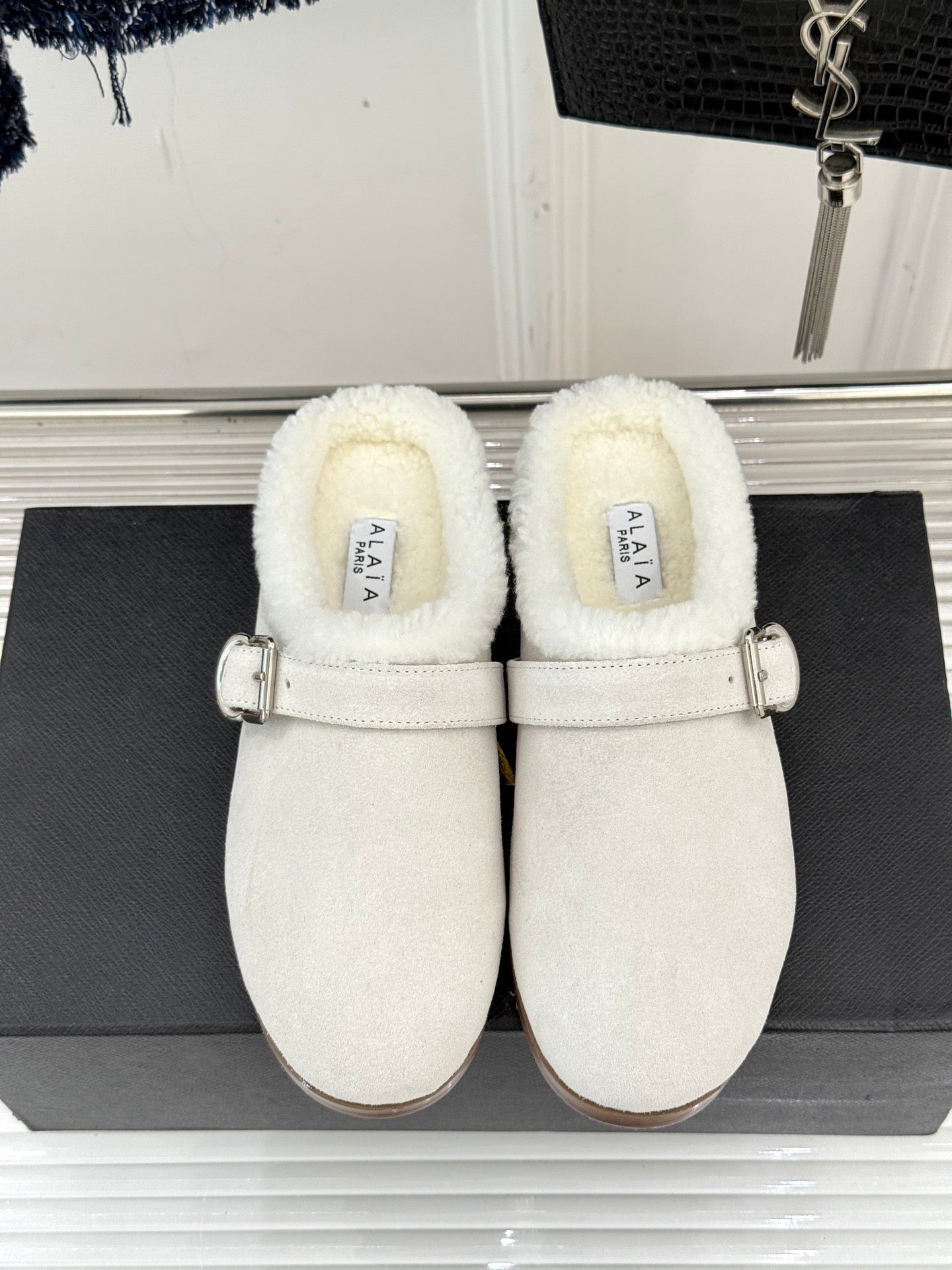 Alaia 25WF slippers belt buckle white suede wool 472228