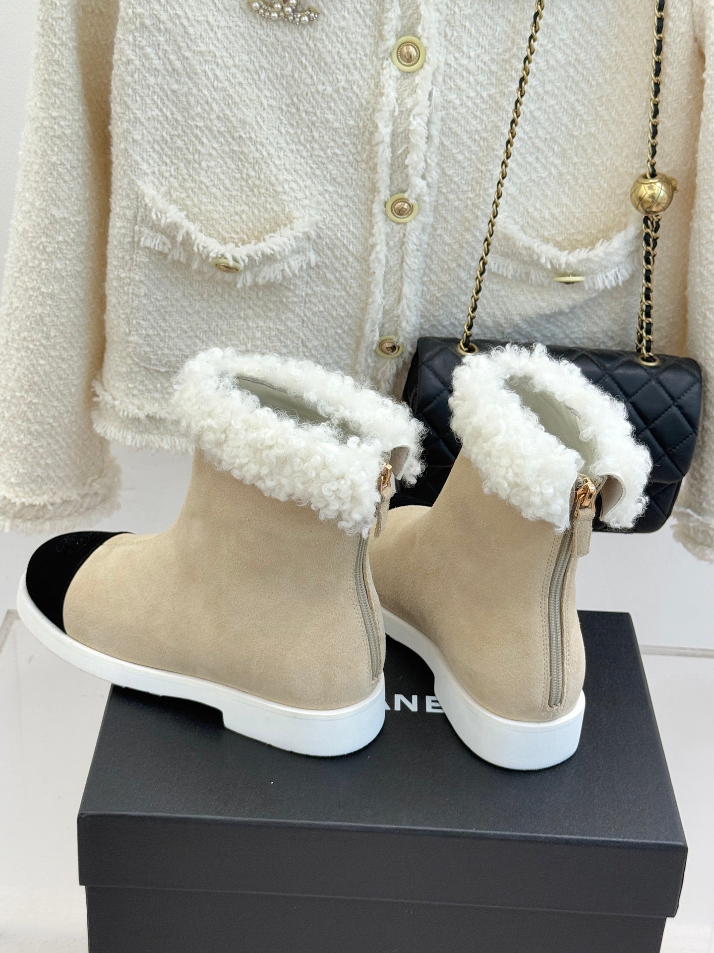 CC 25K Double C Colorblock Furry Snow Boots Warm Beige Suede 512068