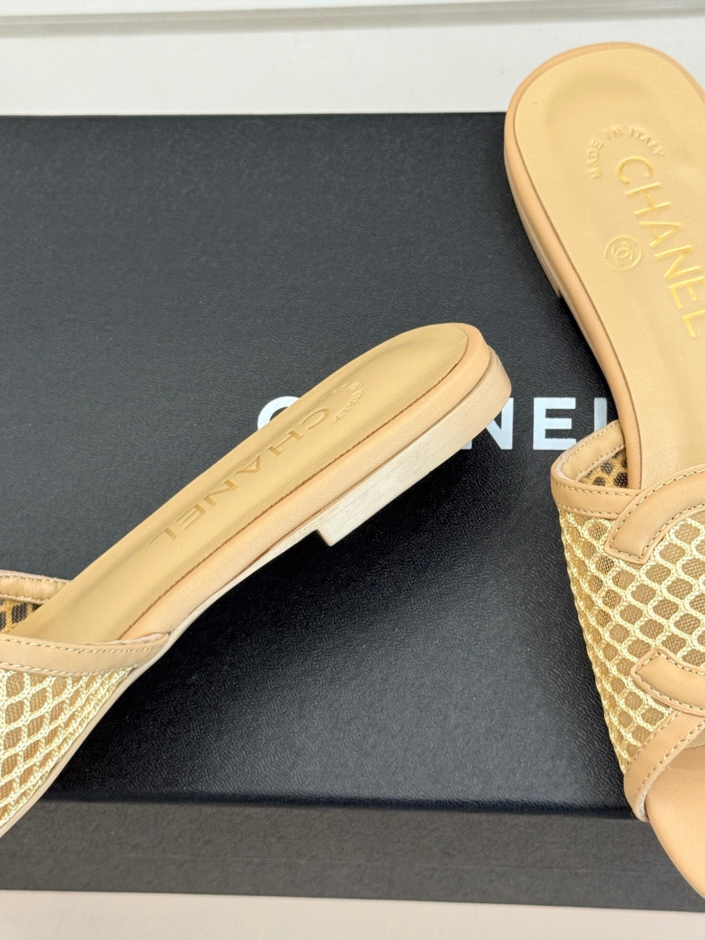 CC Openwork Slippers Beige Mesh Lambskin 825759