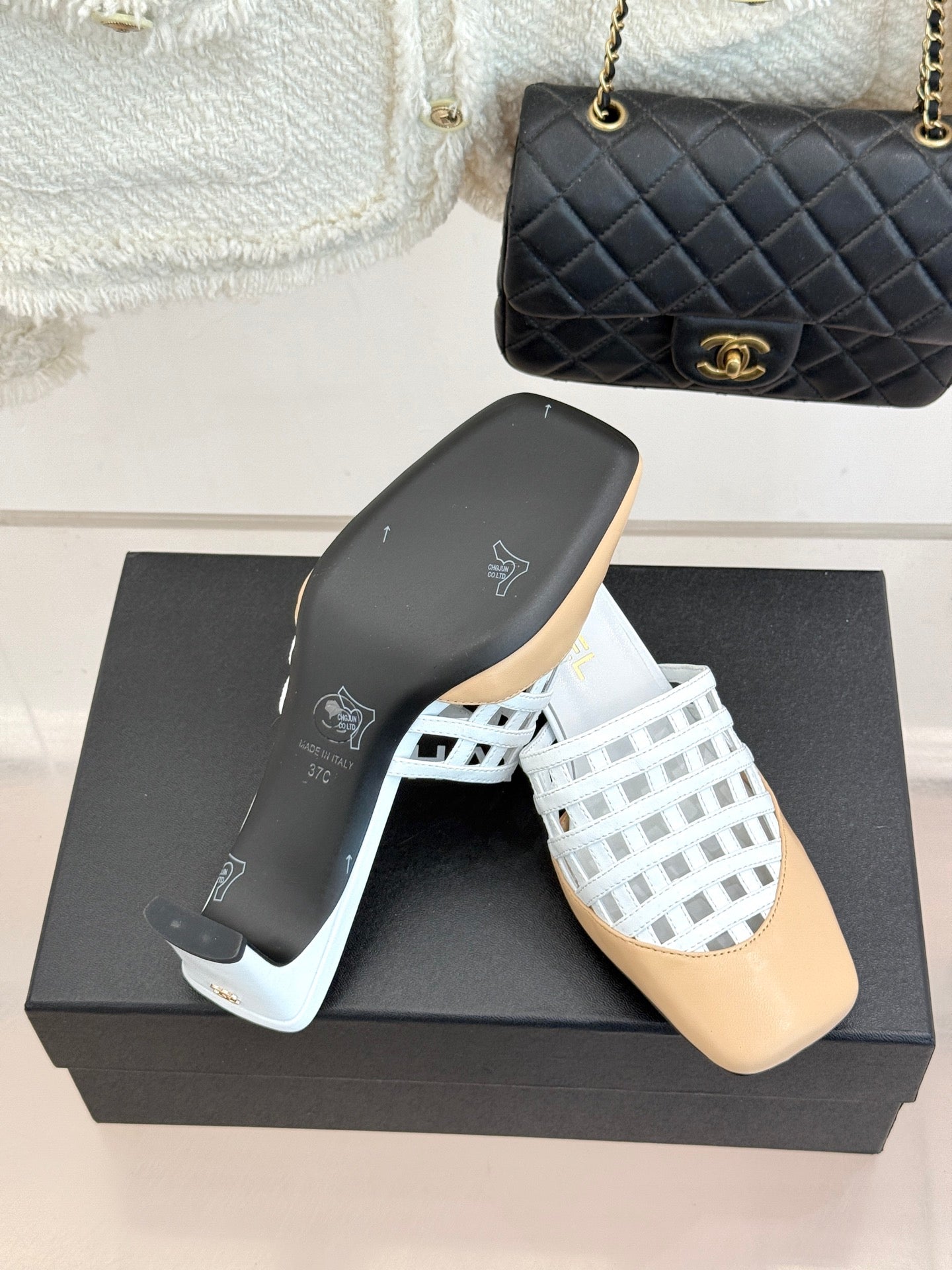 CC Woven Square-Toe Slippers Beige White Leather 825774