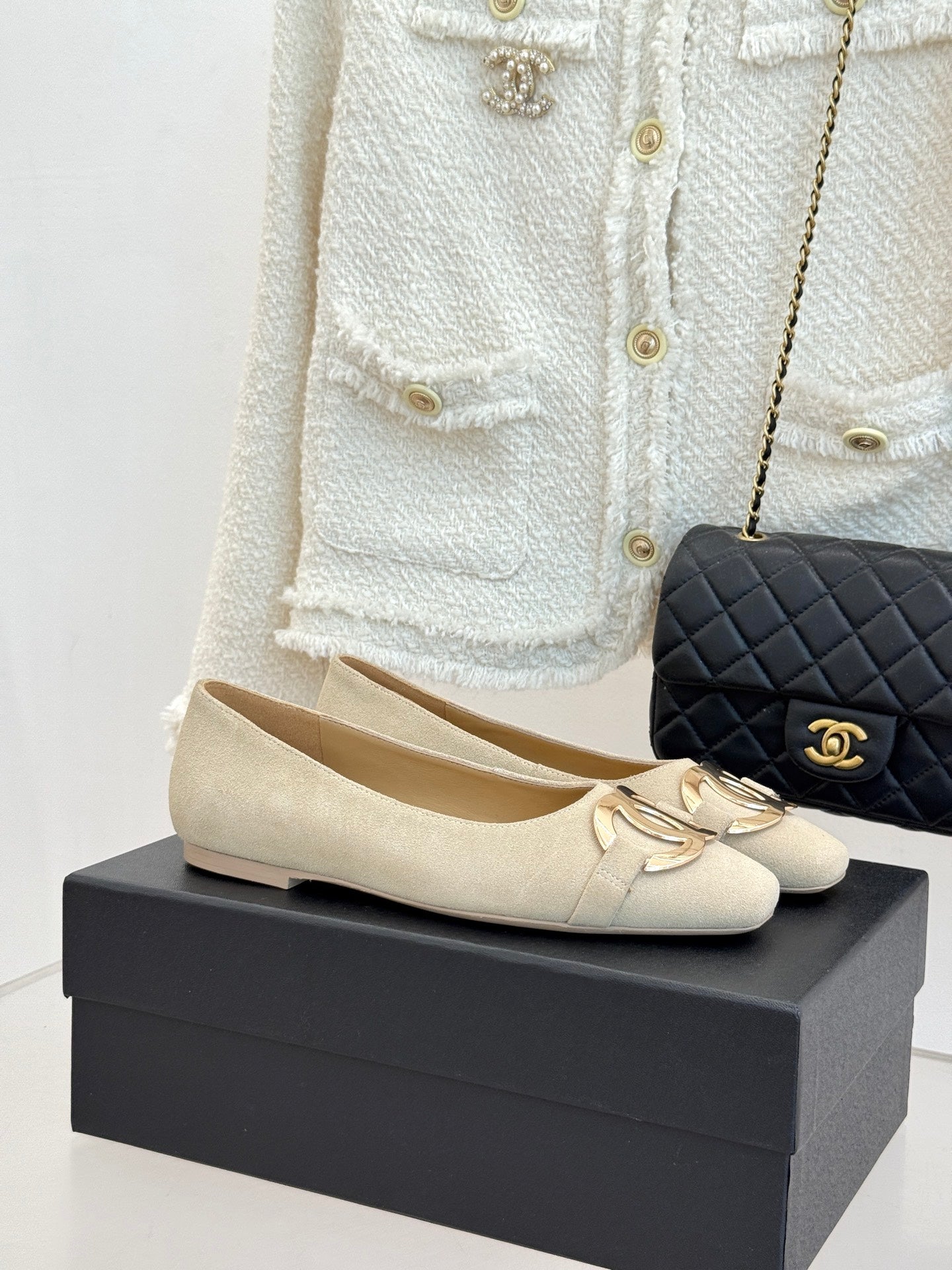 CC 26s Buckle Square Toe Ballet Flat Beige Suede 829732