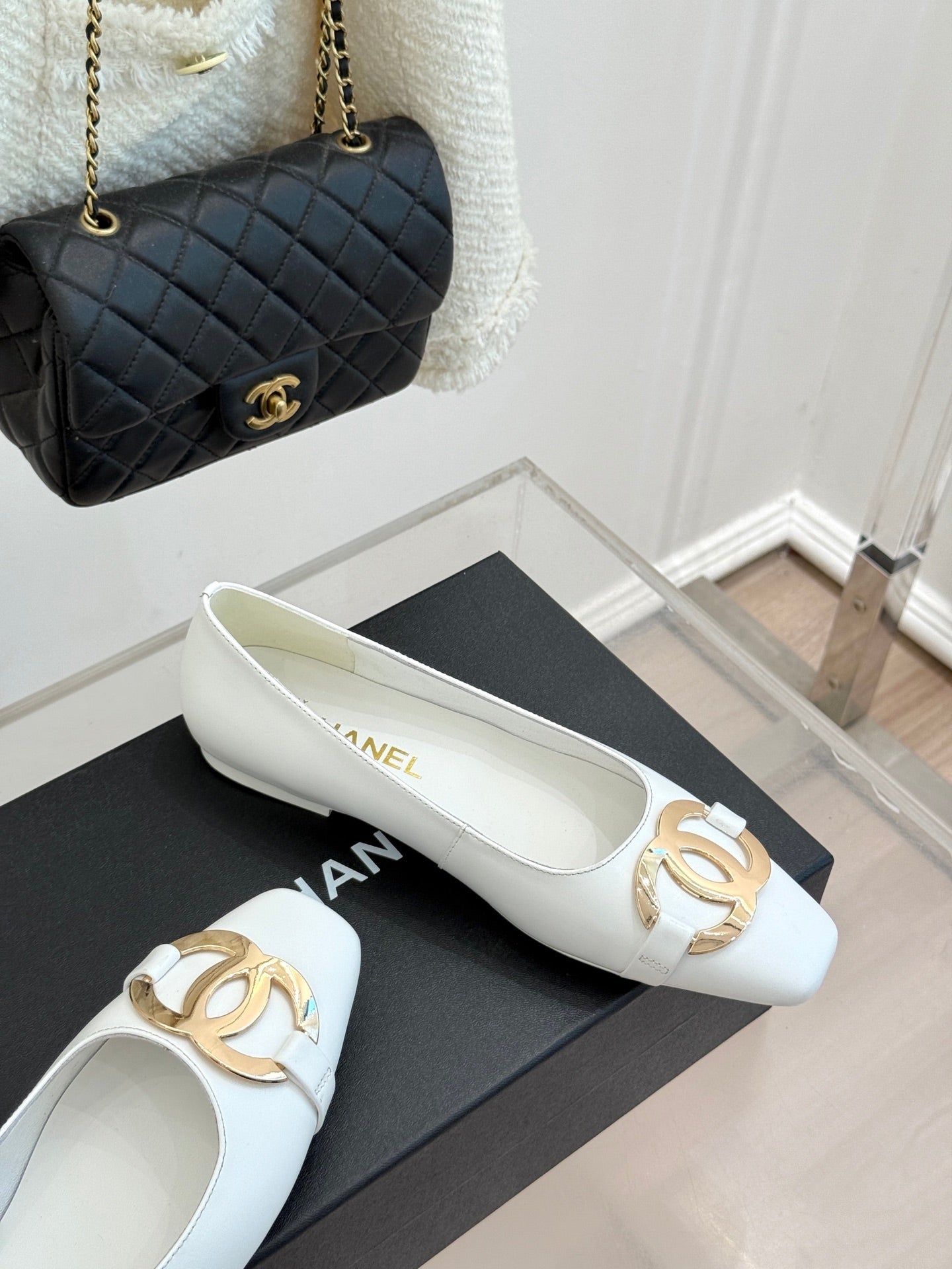 CC 26s Buckle Square Toe Ballet Flat White Lambskin 829736