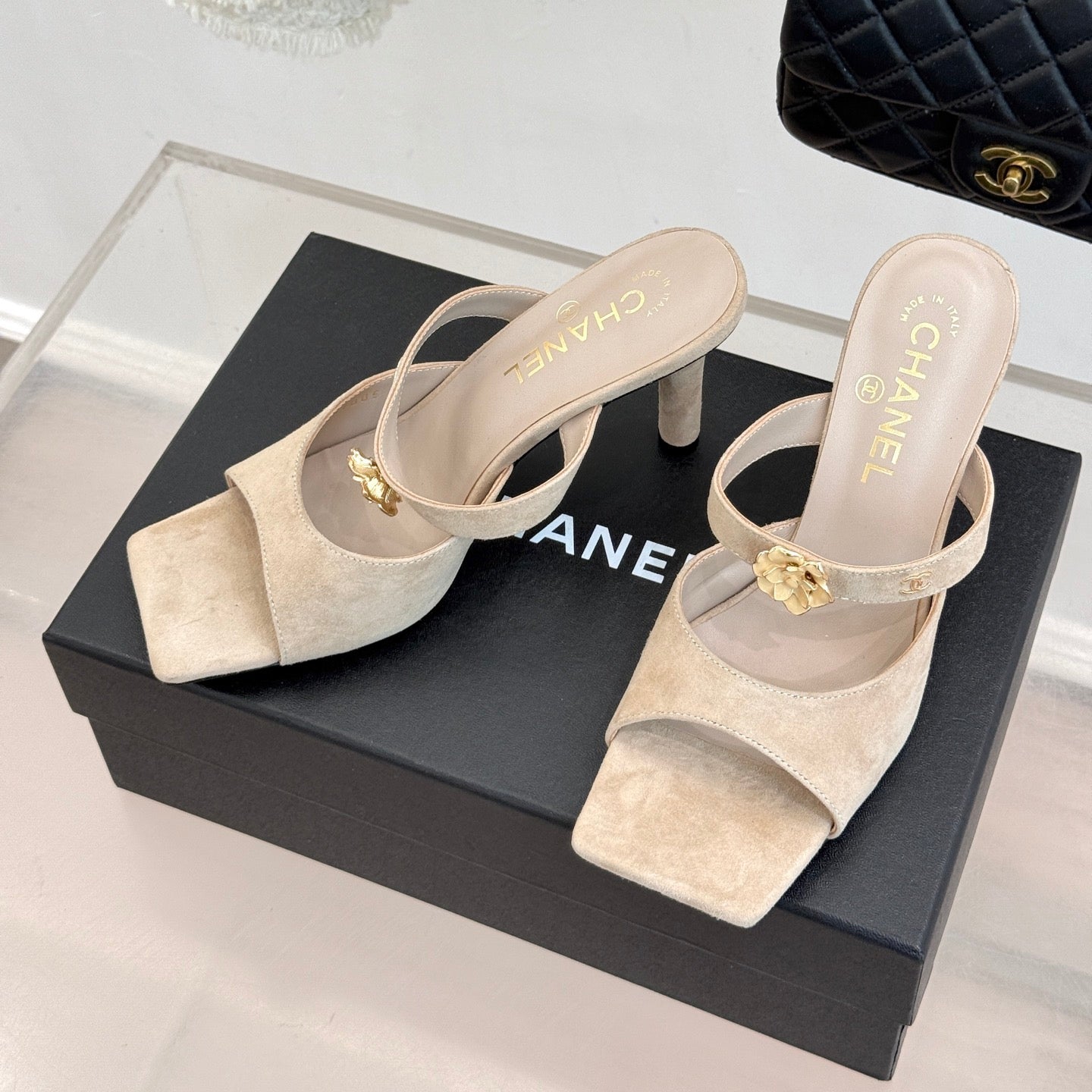 CC 26s Camellia High-Heeled Sandals Light Taupe Suede 920378