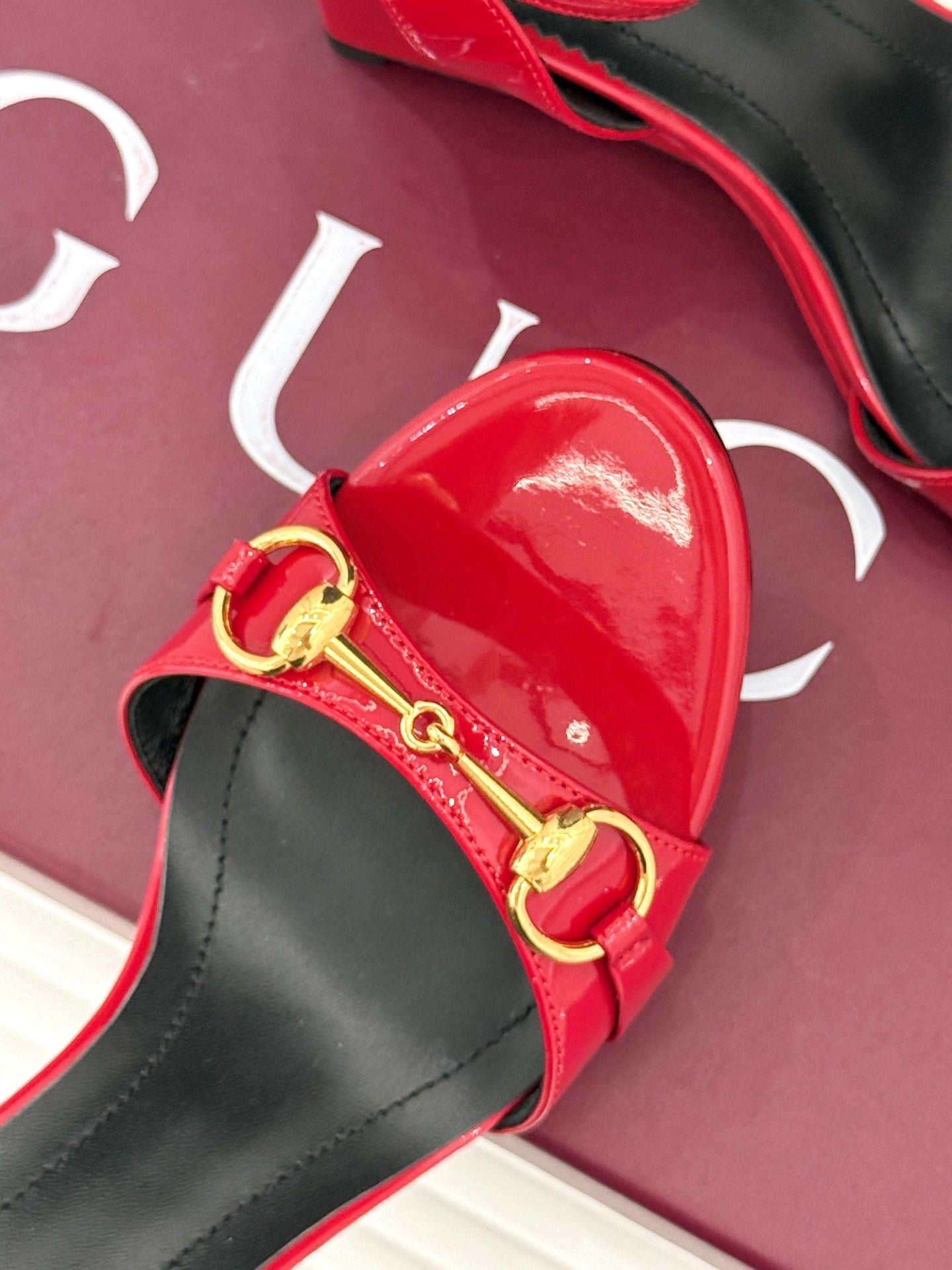 GG 26s Donna Wedge Sandal 8cm Red Sheepskin 991736