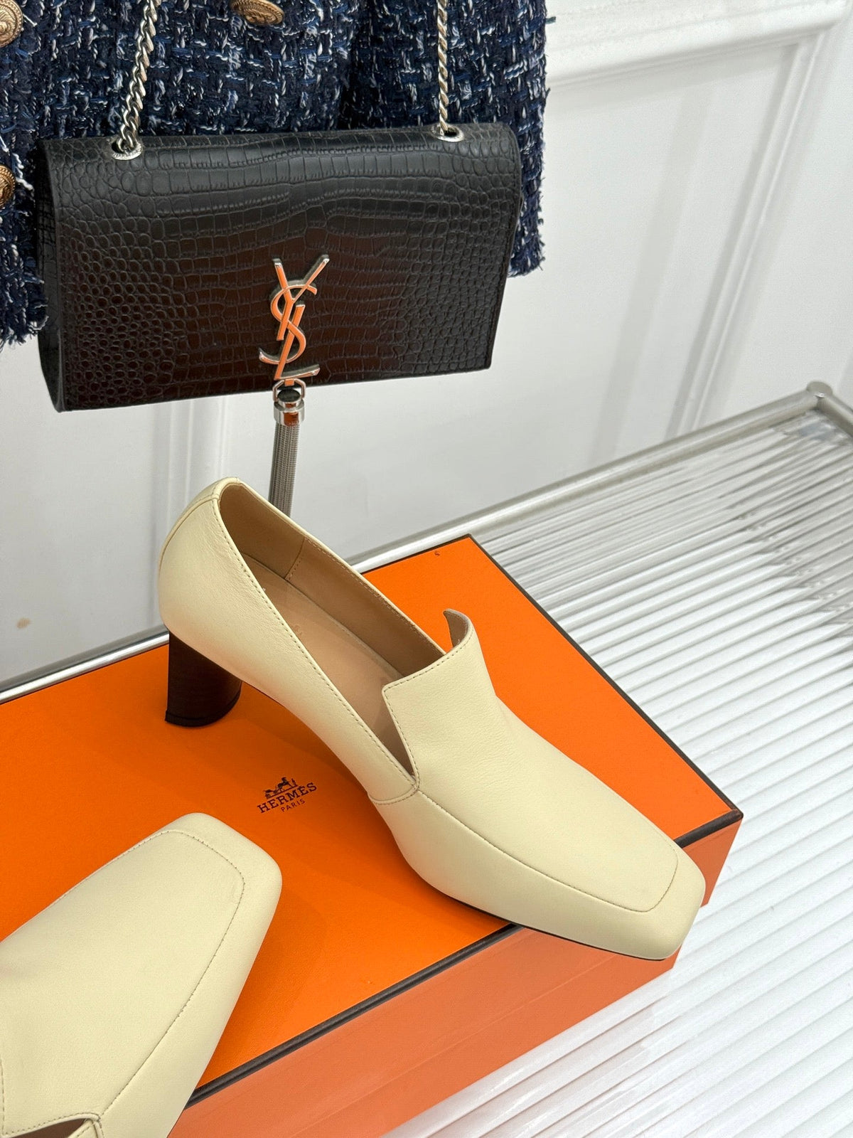 Hermes 26s Jada Pumps 6cm Leather 174795