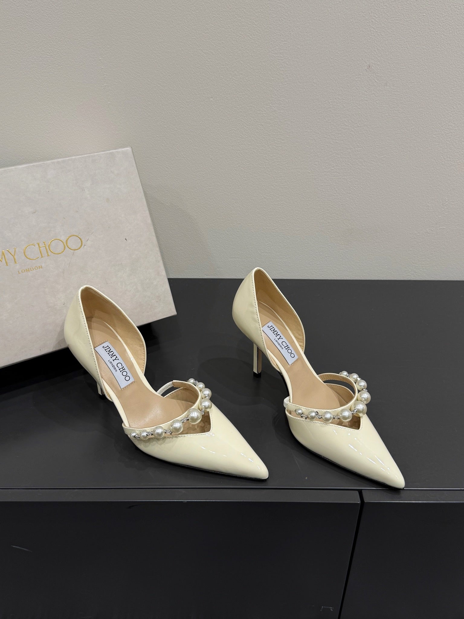 Jimmy Aureli Pearl-embellished Pumps 65mm White Patent Leather 420137