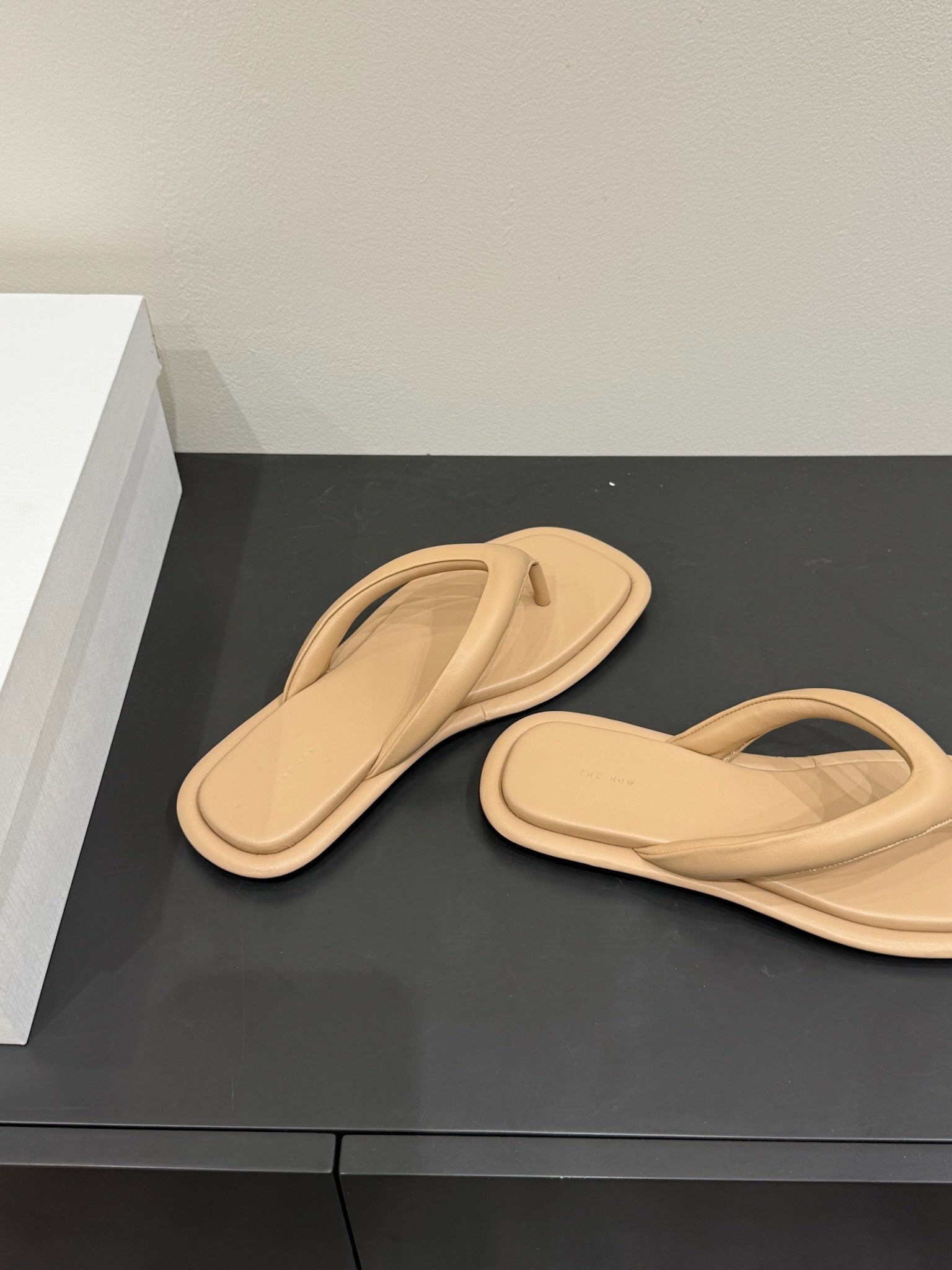 The Row Thong Sandal Beige Sheepskin 337478
