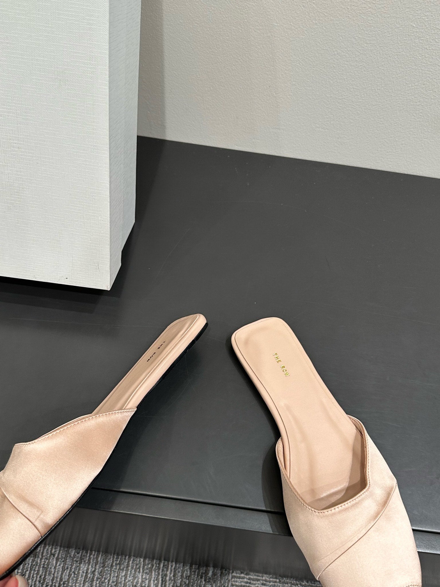 The Row Mule Sandal Beige Satin And Sheepskin Lining 337507
