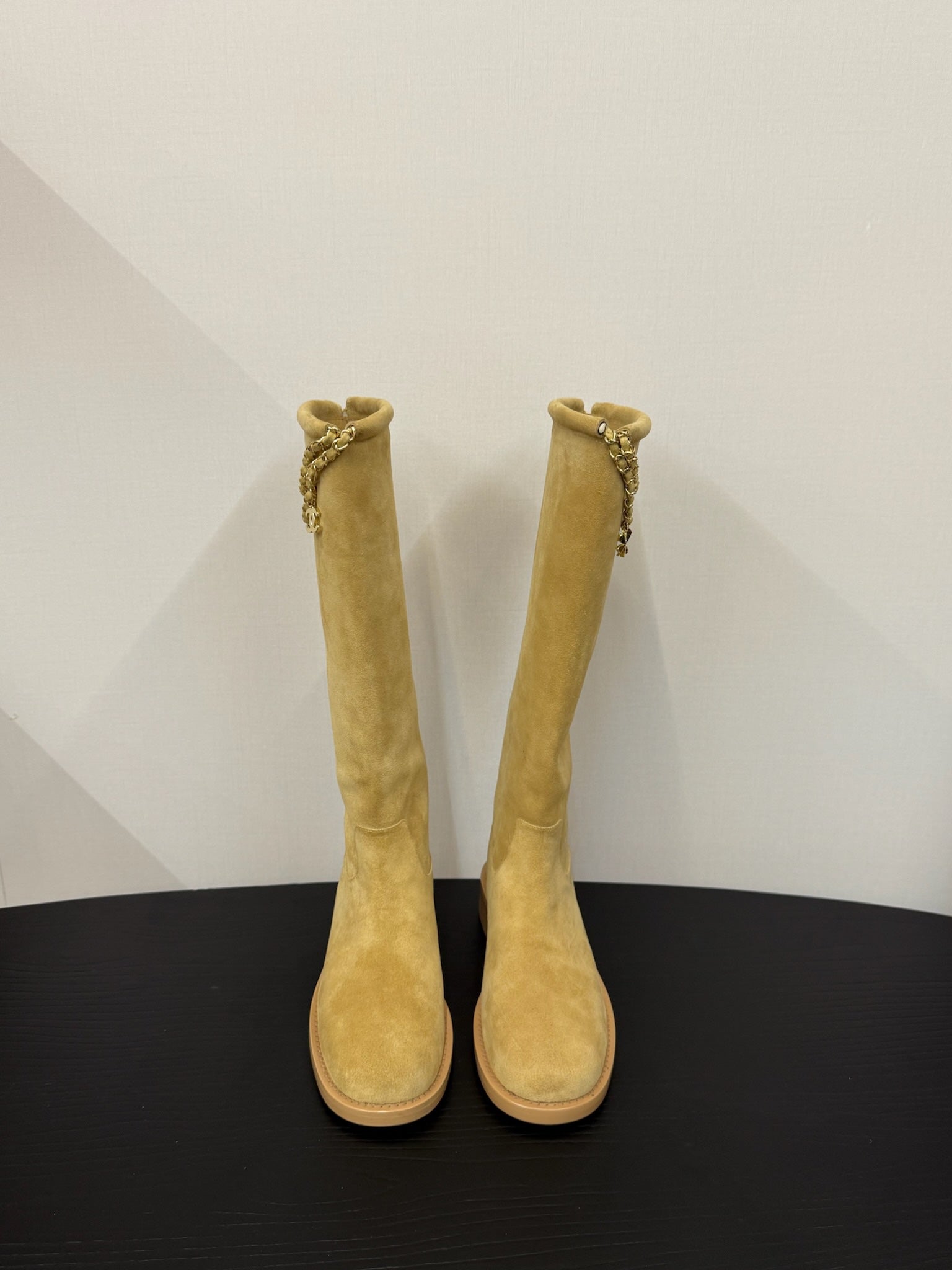 CC 25s Long Flat Chain Knight Boots Beige Cow Suede&Sheeepskin 417844