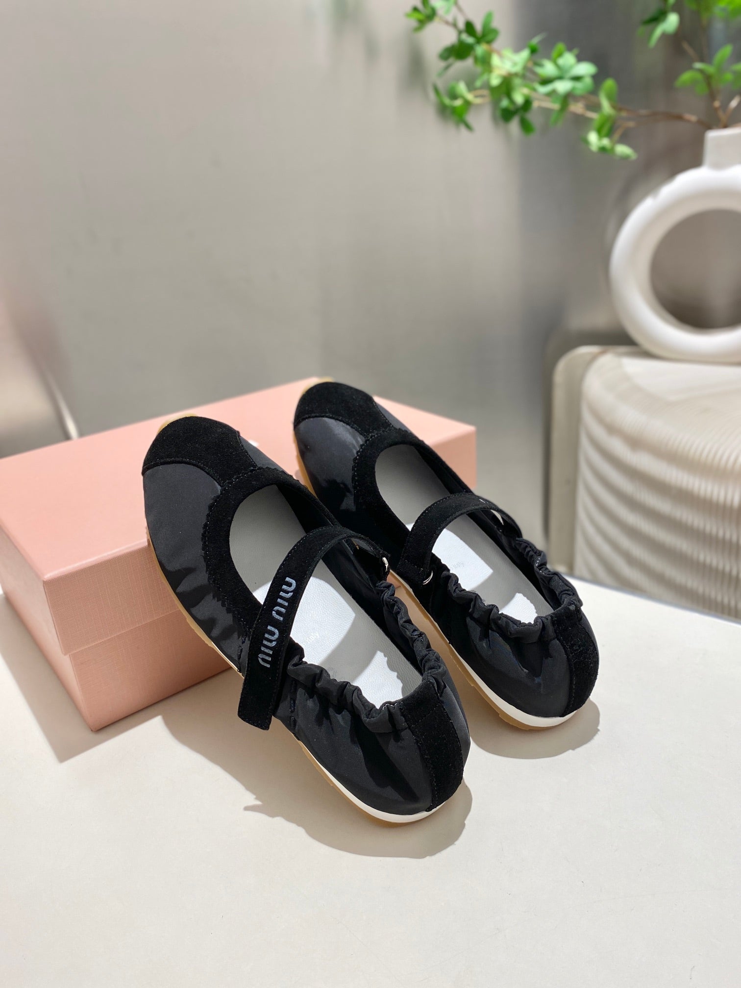 Miu 26s Ruches Nappa Ballerinas In Black Suede And Fabric