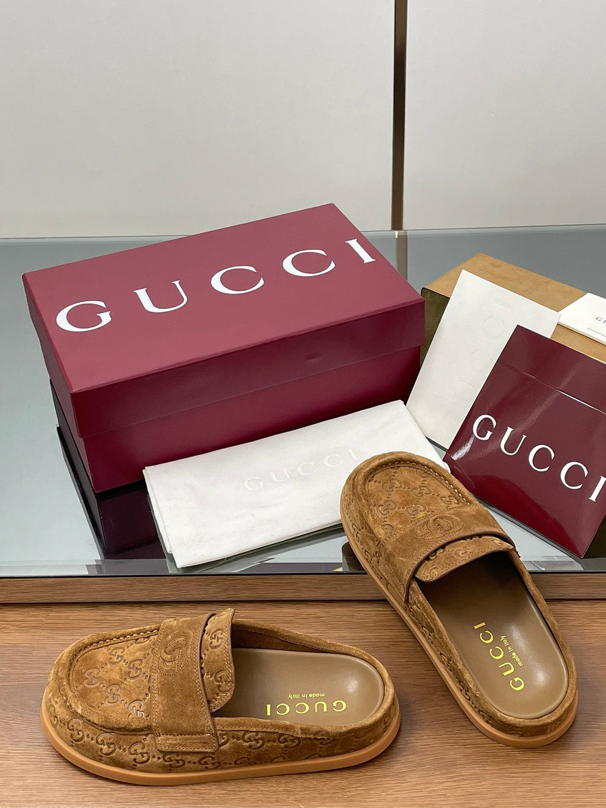 Gucci 26s Celia Mules Camel GG Suede 156842