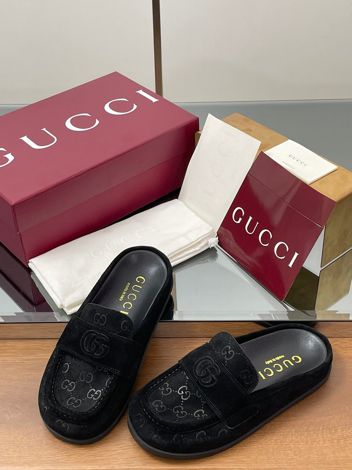 Gucci 26s Celia Mules Black GG Suede 156837