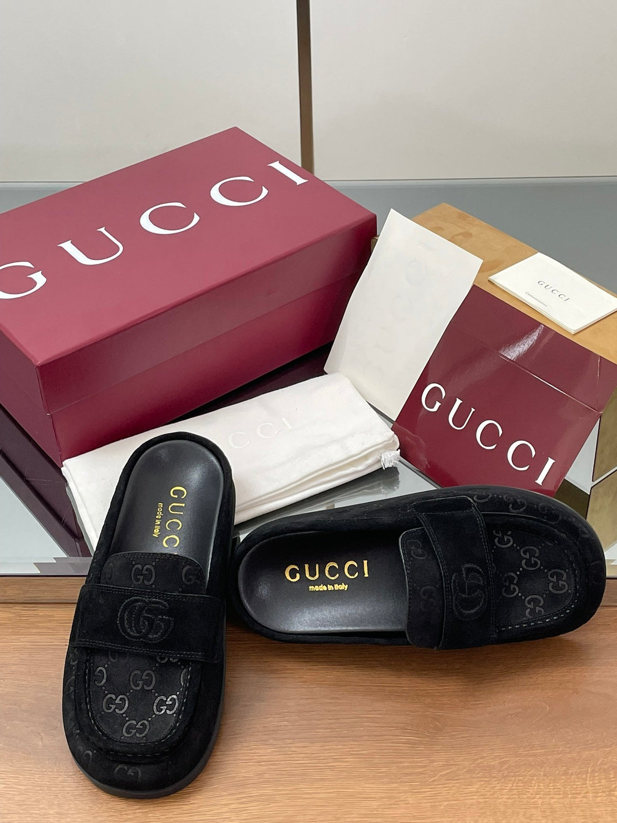 Gucci 26s Celia Mules Black GG Suede 156837