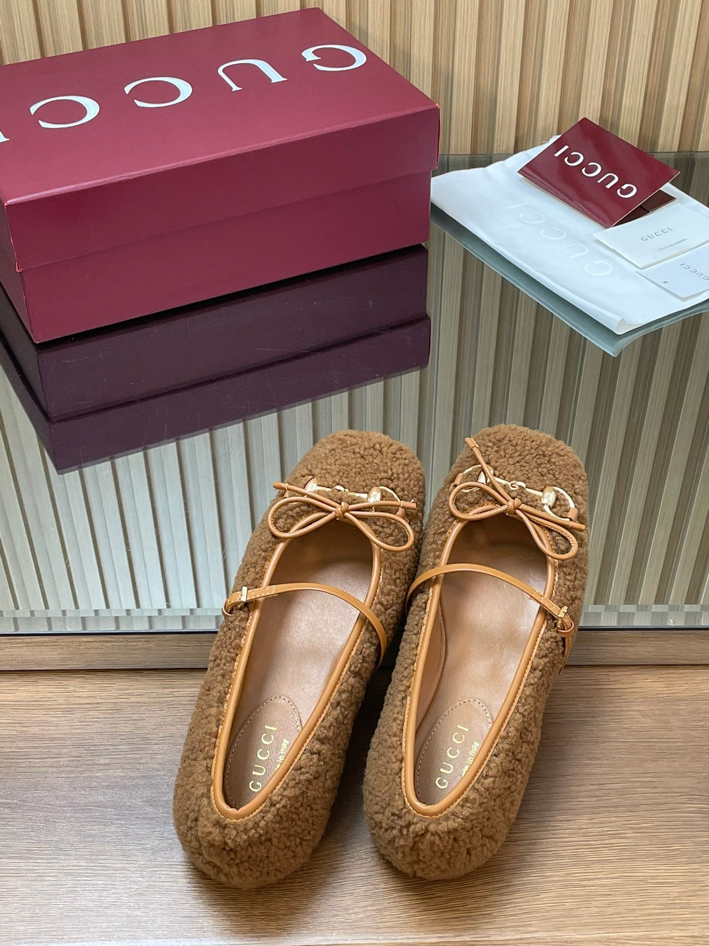 Gucci 26 Ballet Full Caramel Calfskin Wool 562992