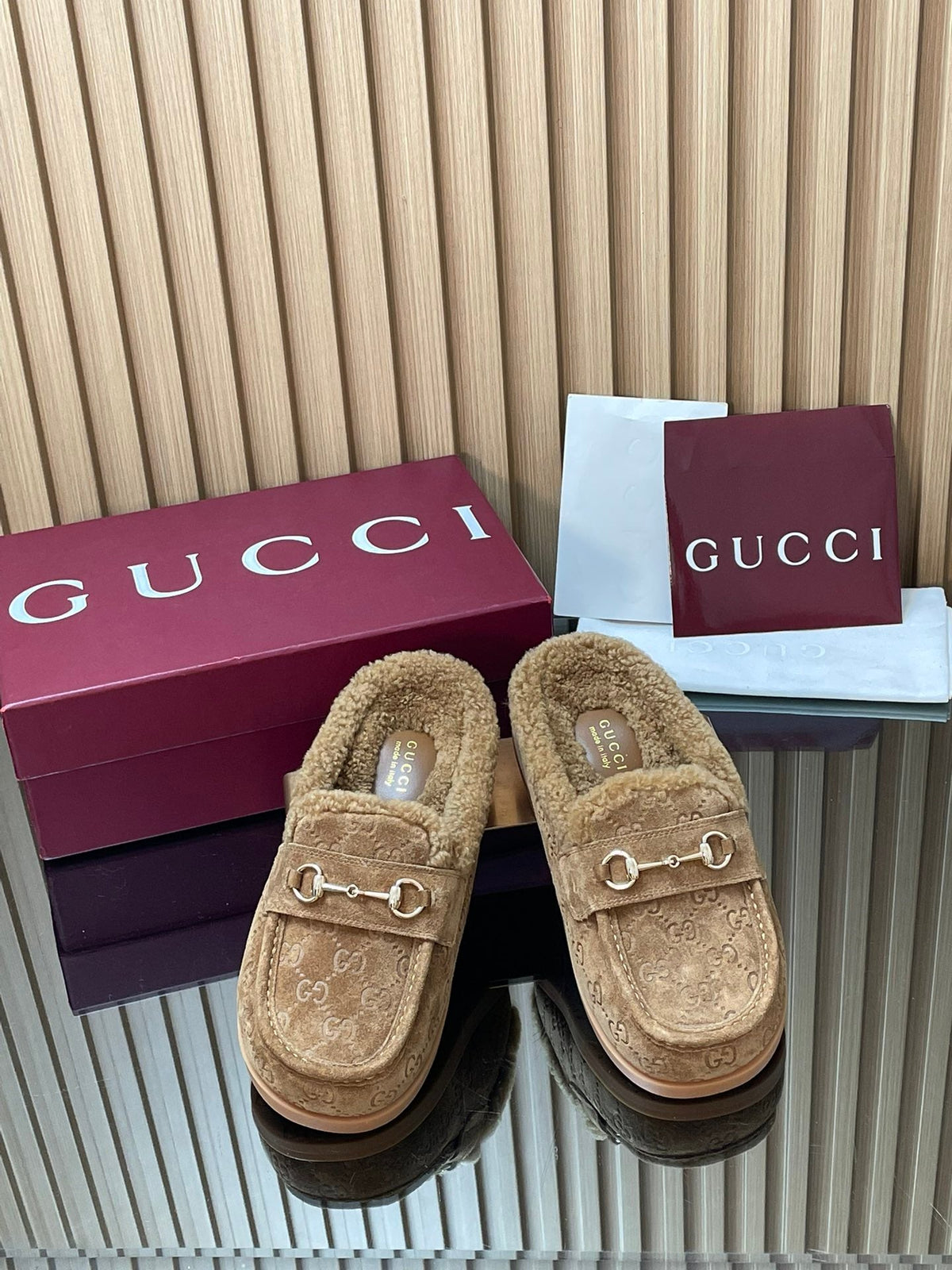 Gucci 26s Celia Mules Camel GG Suede Shearling 156836