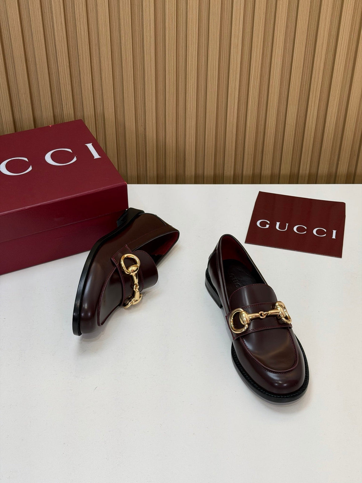 Gucci 26s Loafers Bordeaux Smooth Leather 156826