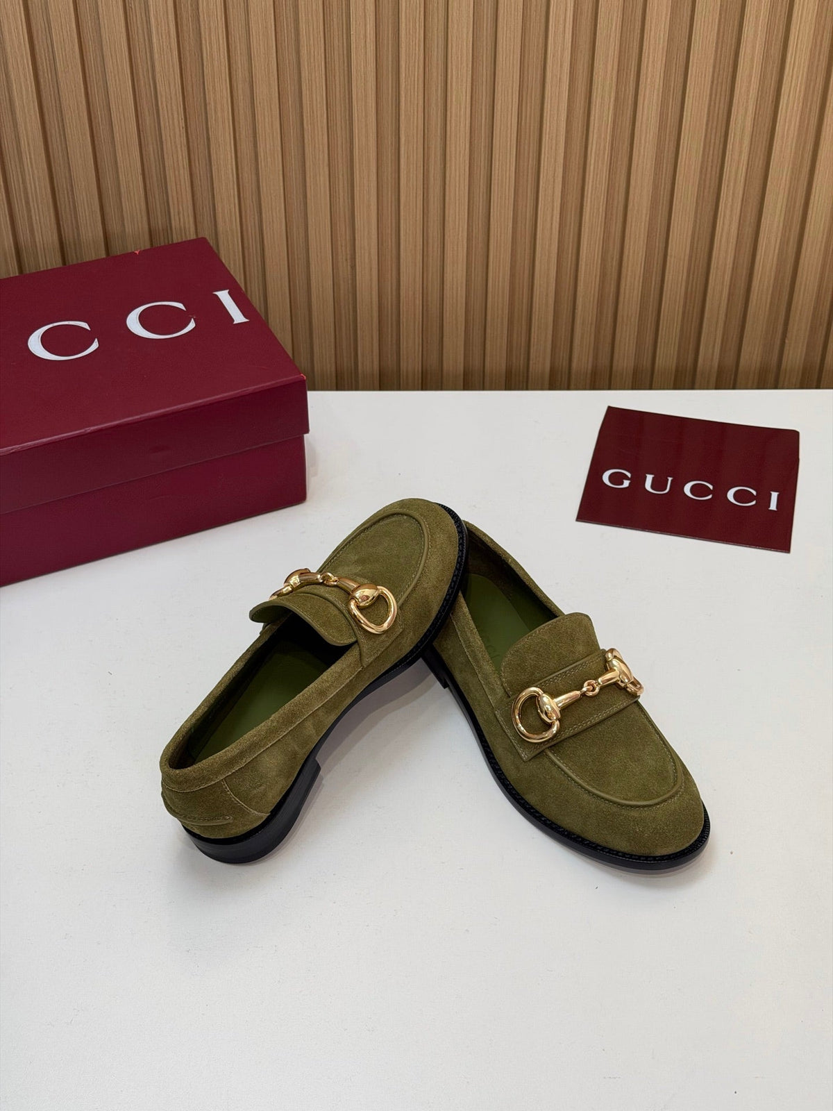 Gucci 26s Loafers Green Suede Leather 156821