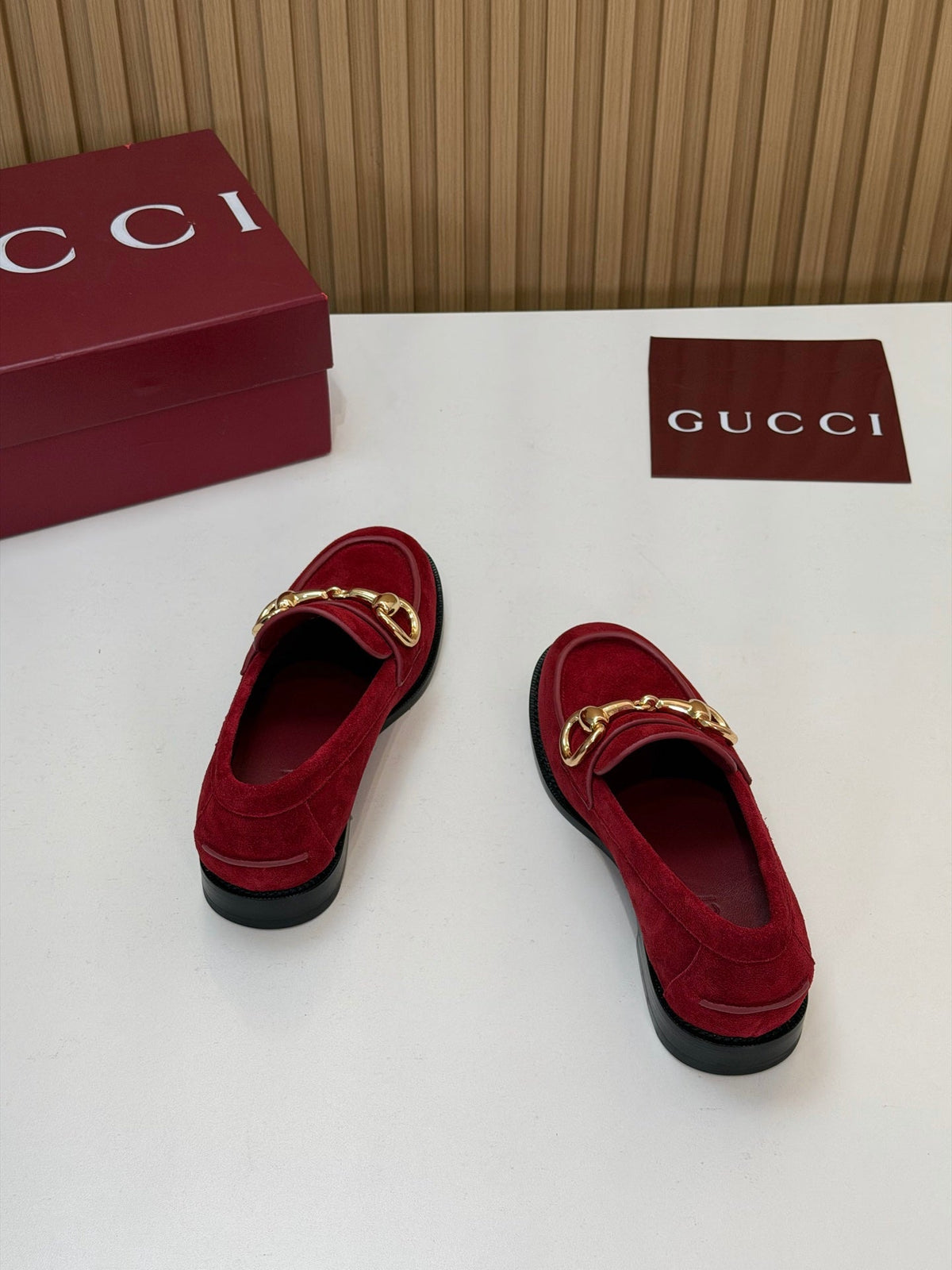 Gucci 26s Loafers Bordeaux Suede Leather 156820