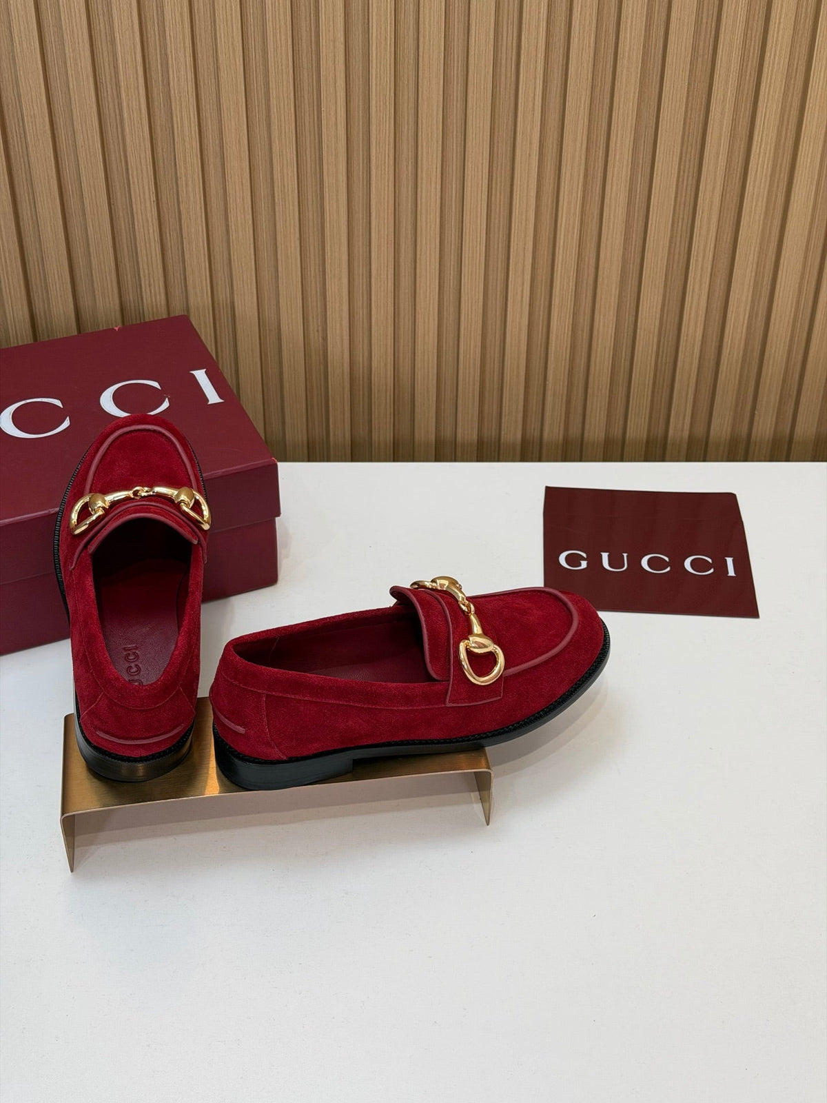 Gucci 26s Loafers Bordeaux Suede Leather 156820