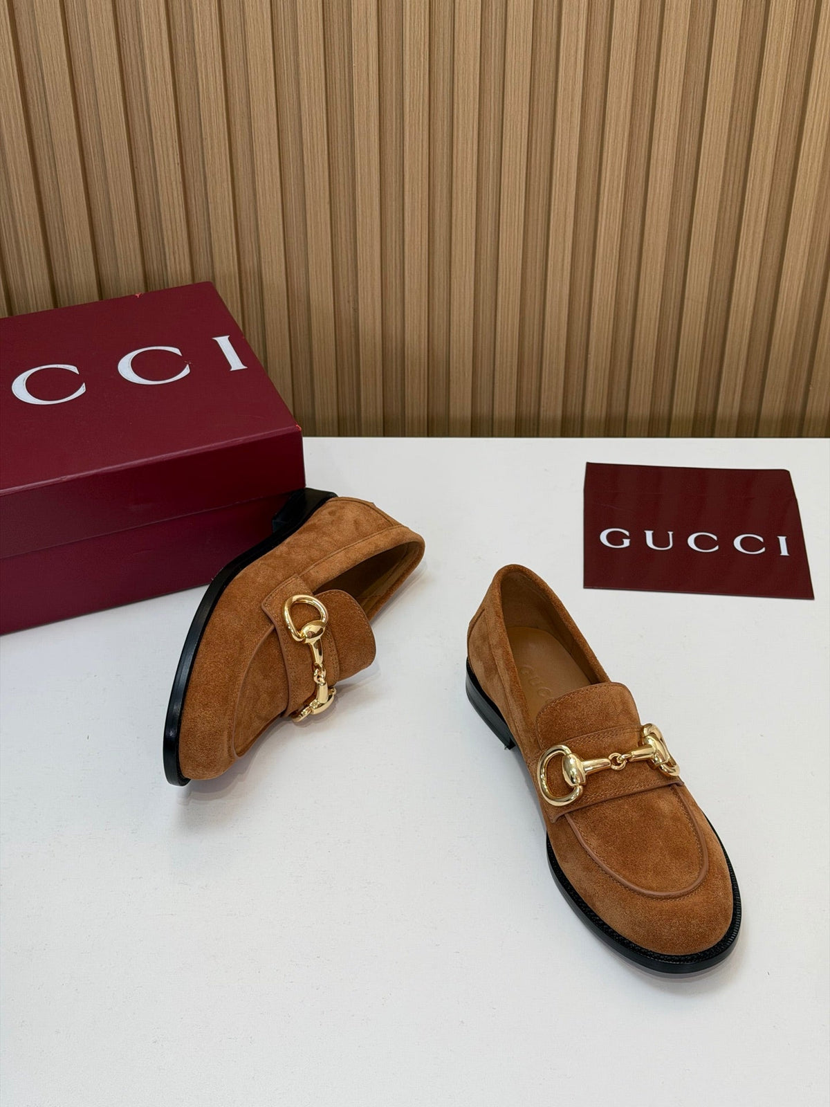Gucci 26s Loafers Camel Suede Leather 156824