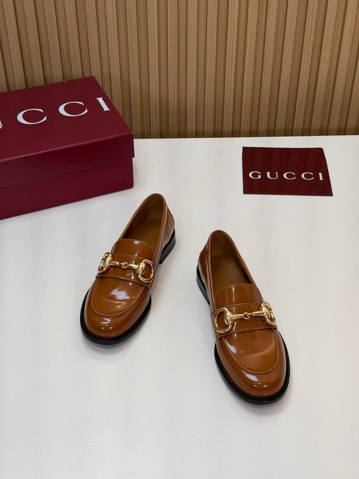 Gucci 26s Loafers Camel Smooth Leather 156825