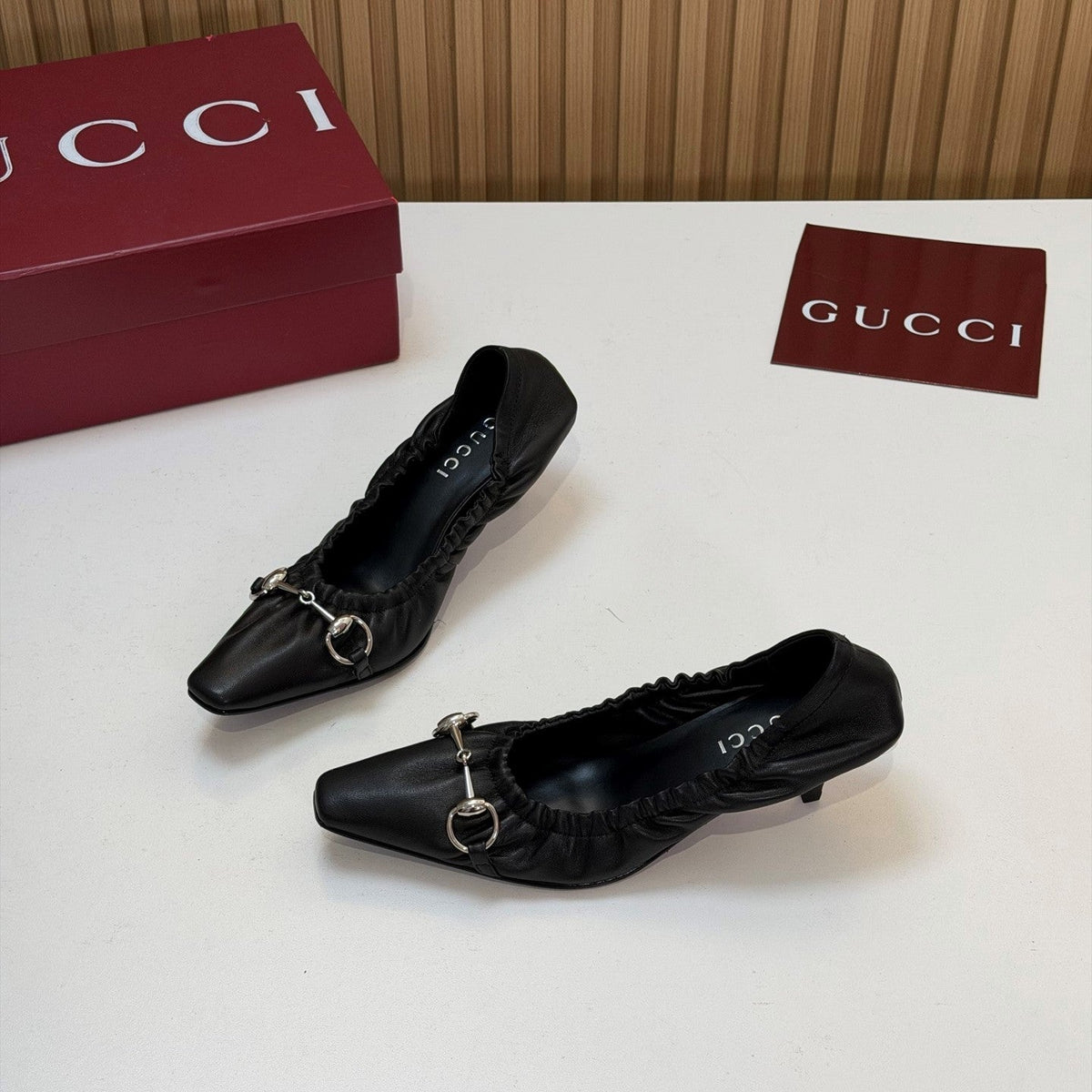 Gucci 26s Vittoria Pumps With Elastic Black Smooth Leather 156818