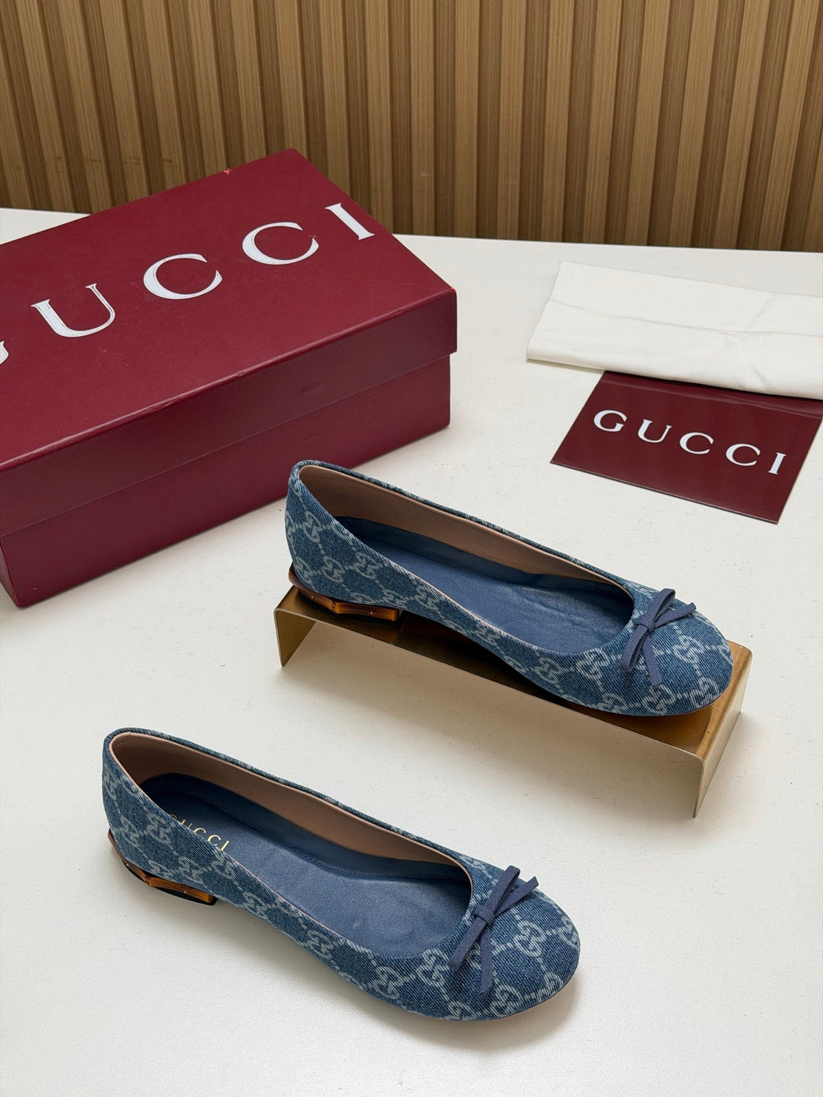 Gucci 26s Crystal Ballerina With Bamboo Flats Blue GG Denim 156867