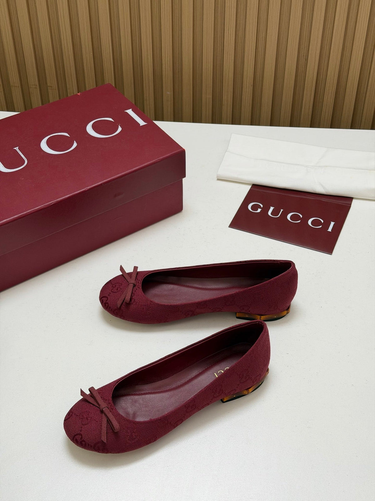 Gucci 26s Crystal Ballerina With Bamboo Flats Bordeaux GG Canvas 156868