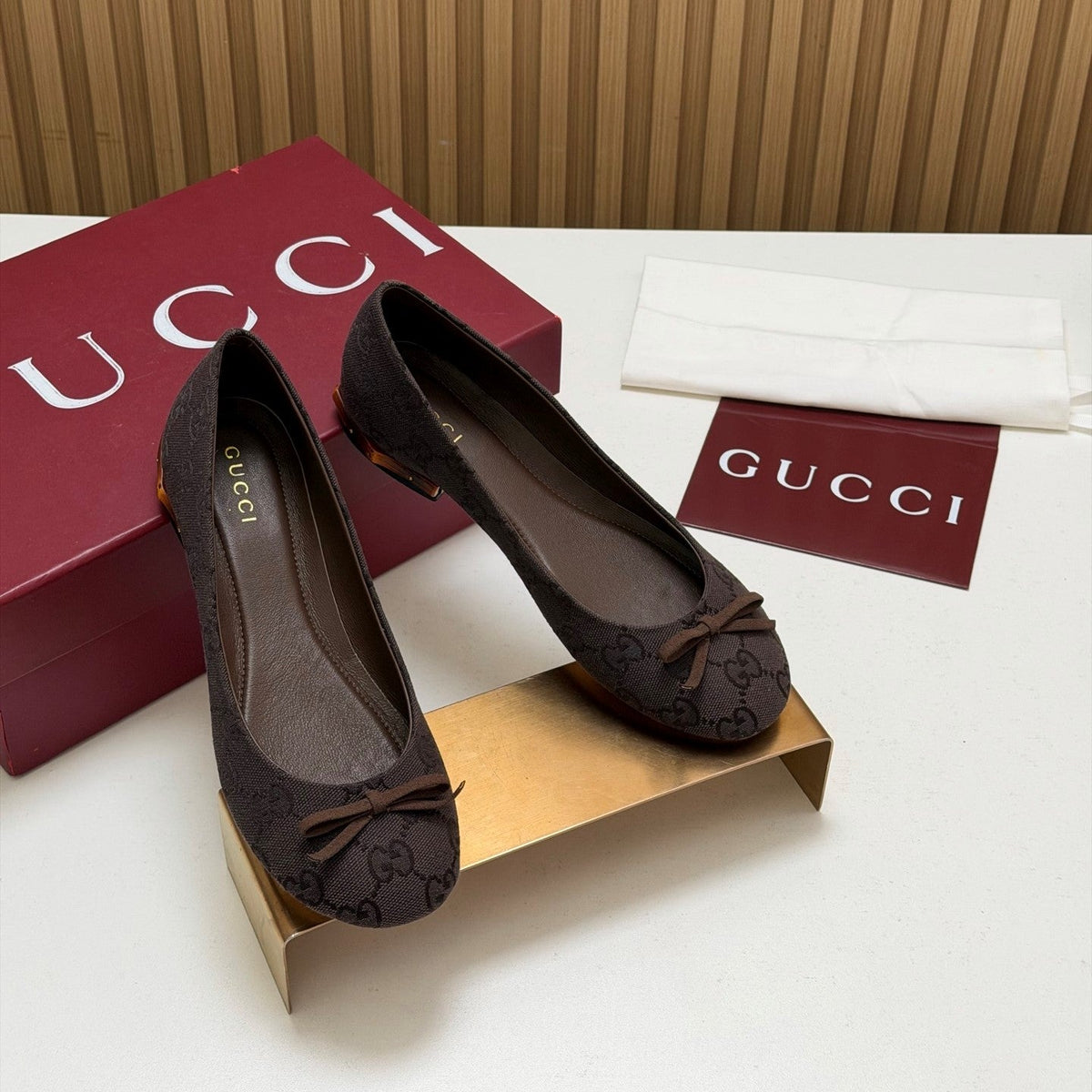Gucci 26s Crystal Ballerina With Bamboo Flats Dark Brown GG Canvas 156872